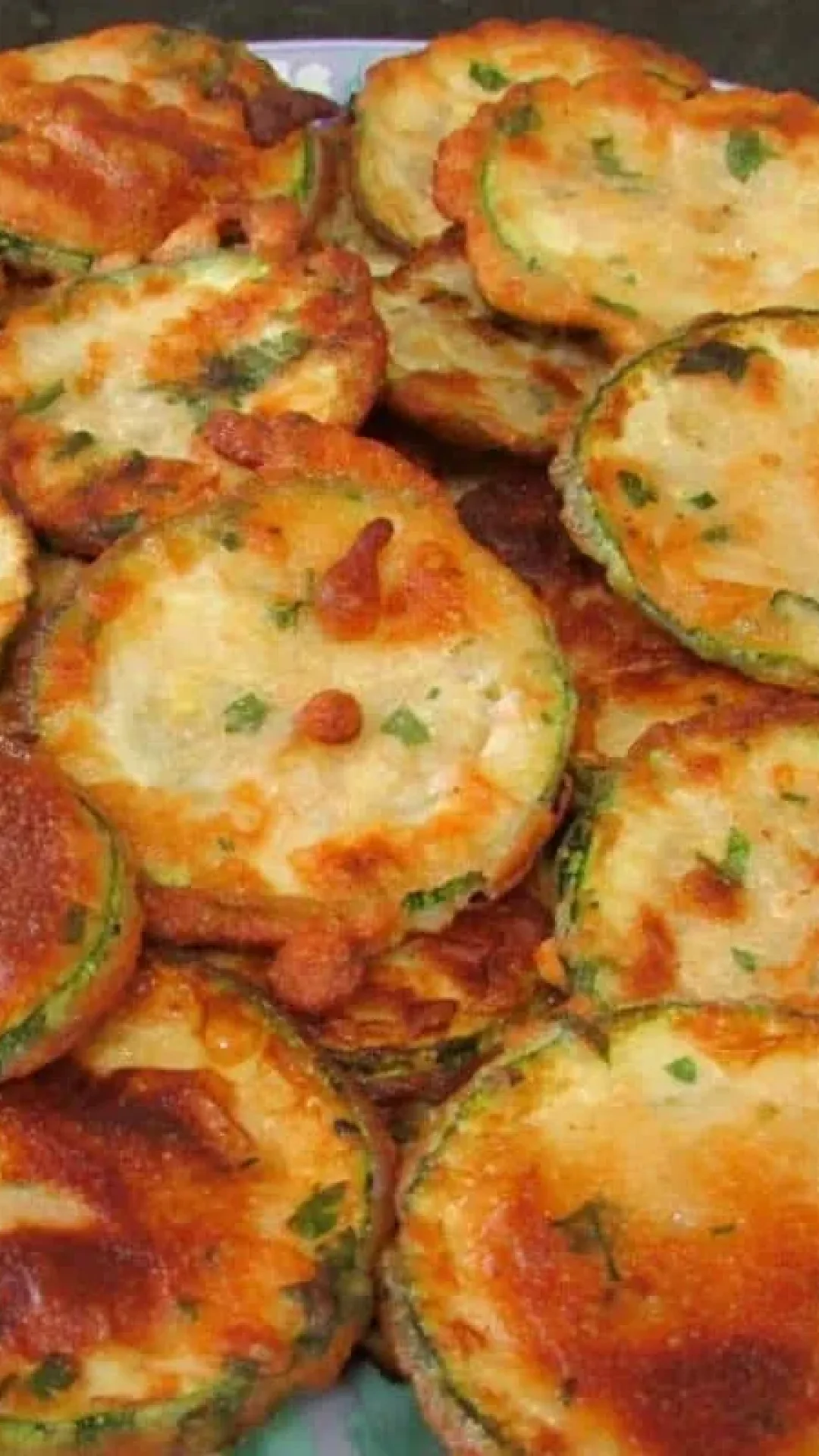 Como fazer uma abobrinha empanada de restaurante que fica sequinha e crocante