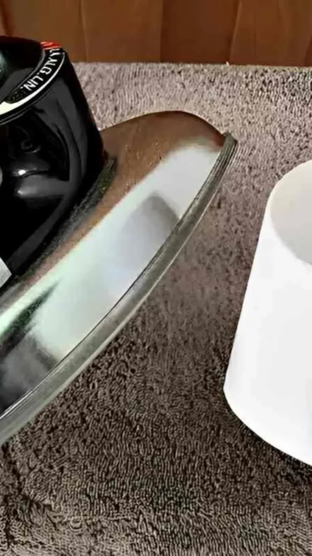 Como fechar embalagens plásticas de forma simples e rápida usando 1 produto que você tem em casa