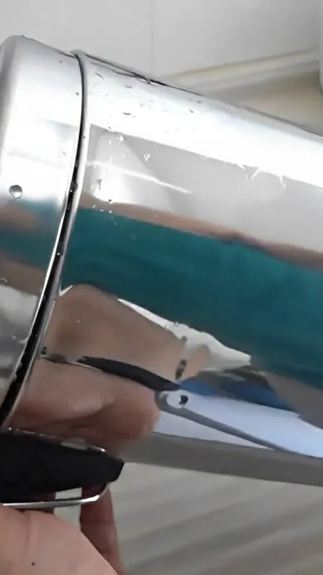 Como limpar inox e tirar suas manchas deixando-os como novos com essa dica incrível