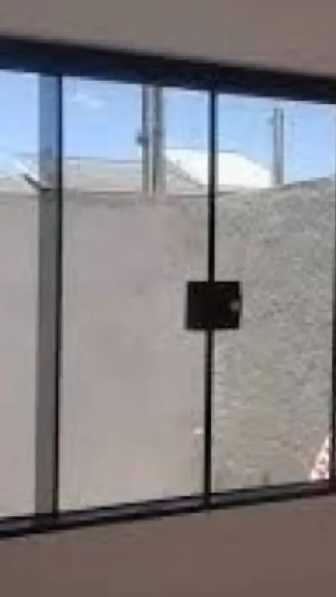 Como limpar vidros blindex do jeito certo e que não deixa manchas