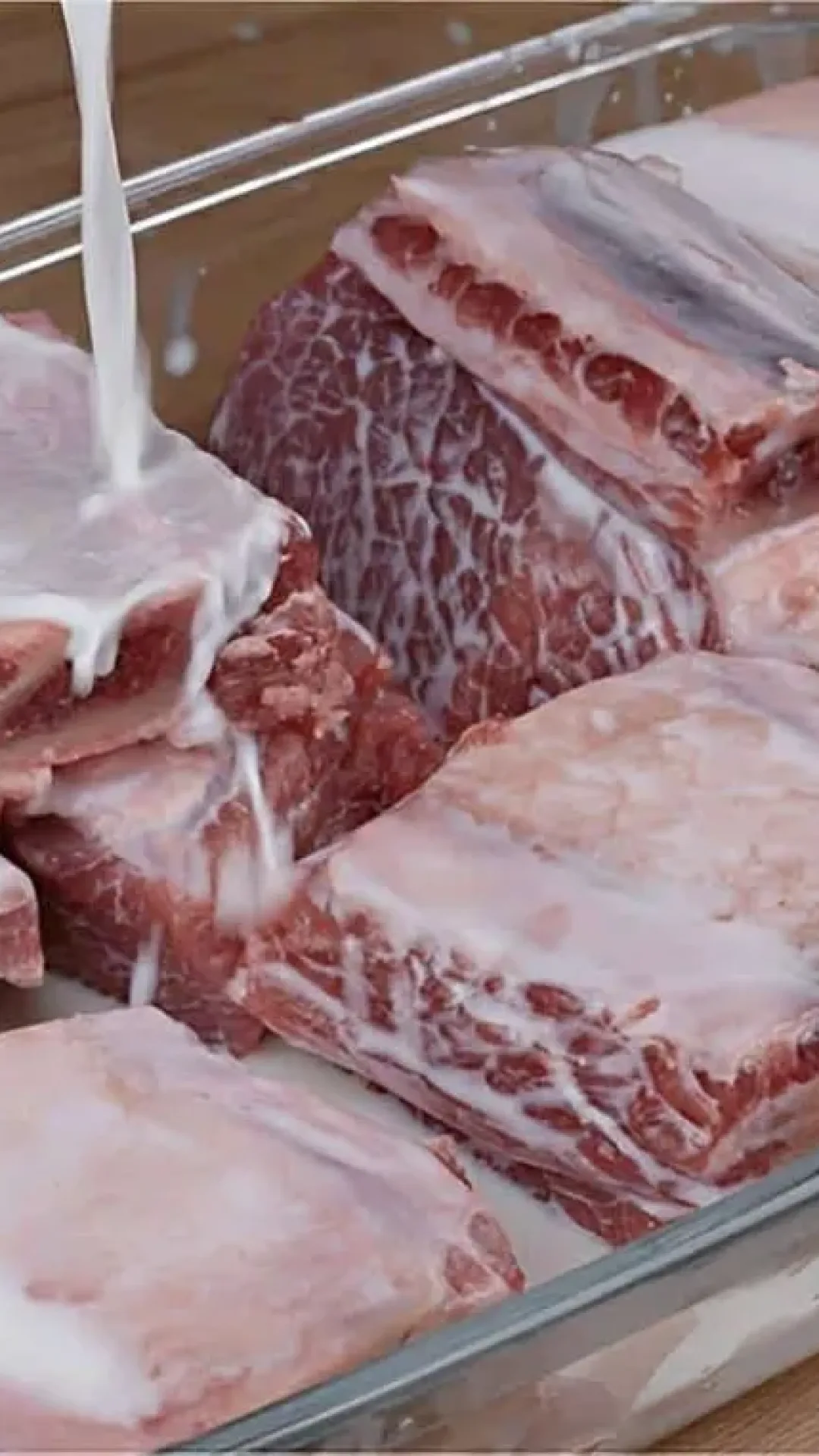 Costela assada bem macia e soltando do osso com dicas e truques de chef de cozinha