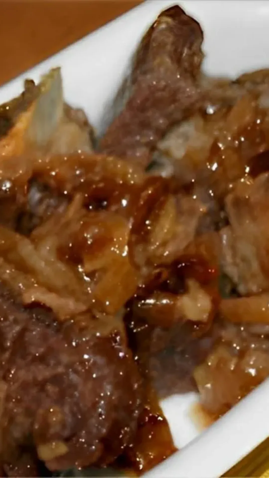 Costela na panela de pressão sem água ela desmancha na boca e fica igual assada no bafo