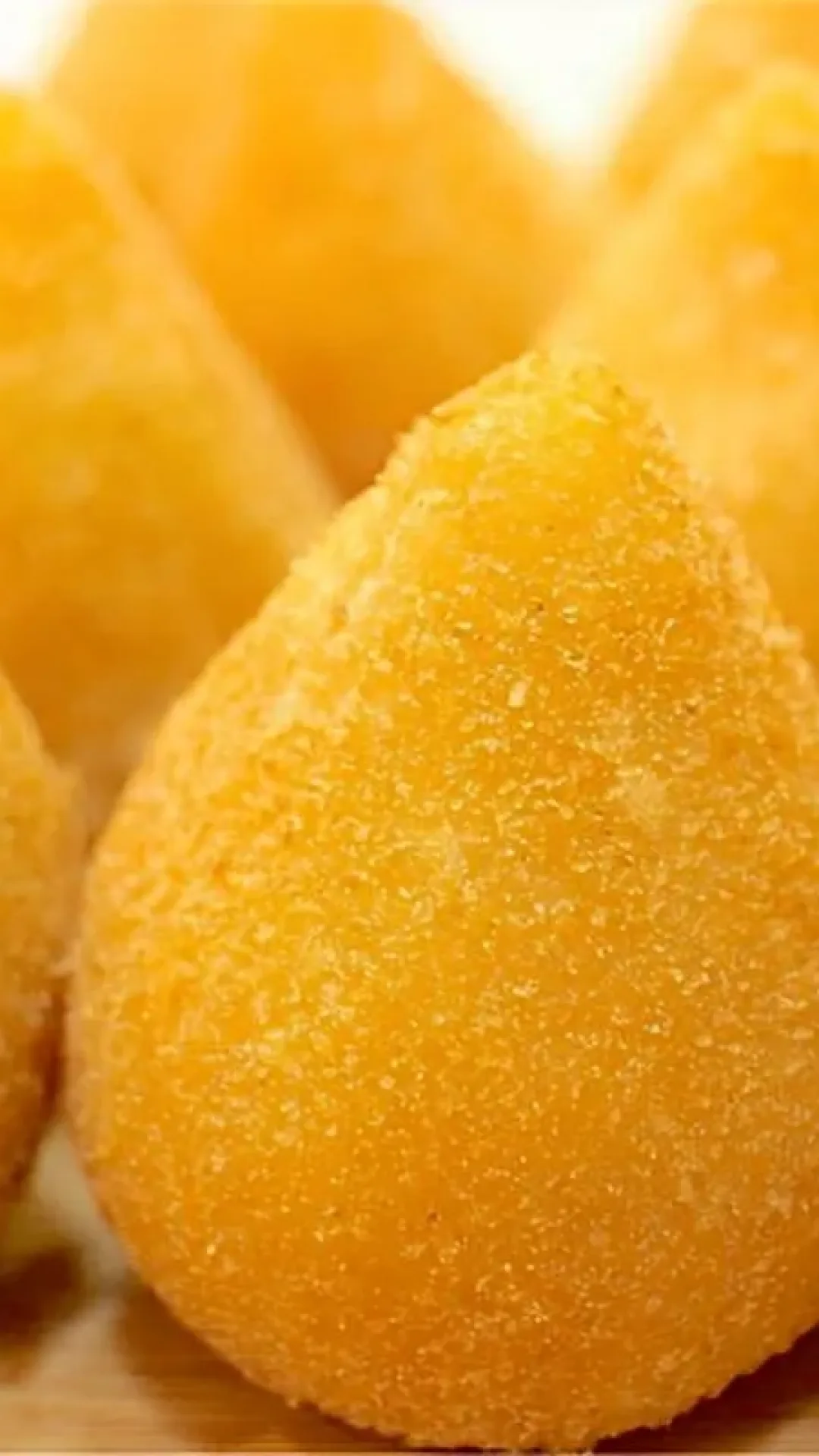 Coxinha para iniciantes a receita da massa e do recheio das melhores coxinhas de lanchonete