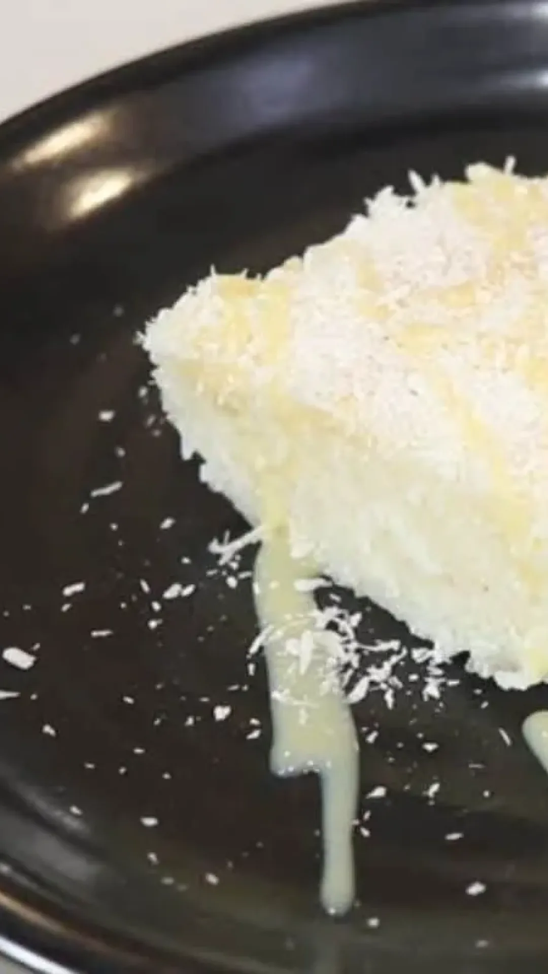 Cuscuz de tapioca: uma sobremesa de cuscuz doce com coco que é deliciosa e fácil de preparar