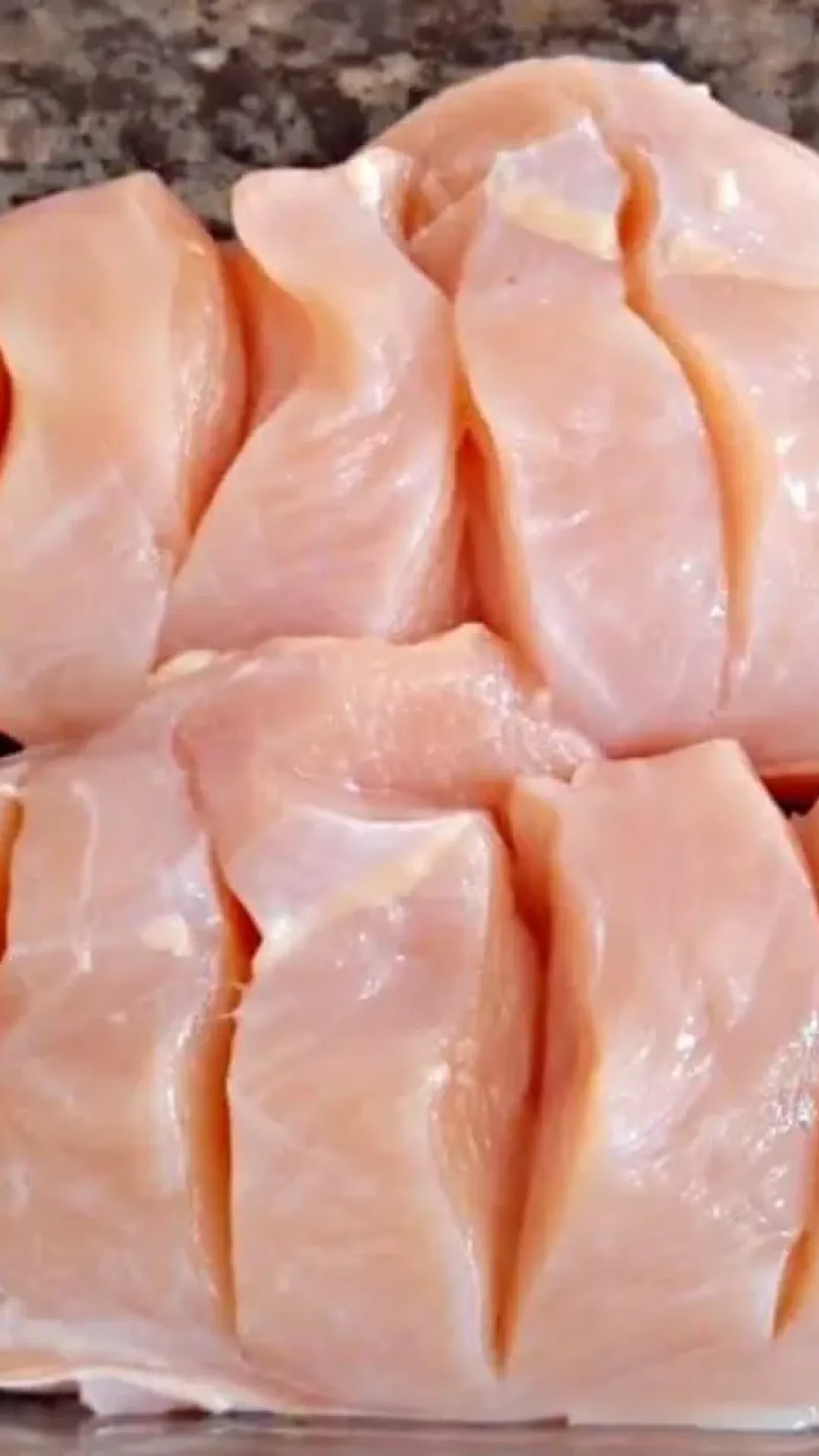 Depois que aprendi essa receita de peito de frango não faço frango de outro jeito