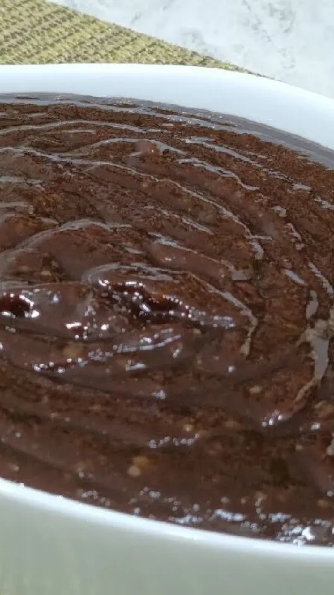 Doce de banana cremoso, uma receita típica de vó, que fica delicioso e com uma cor linda