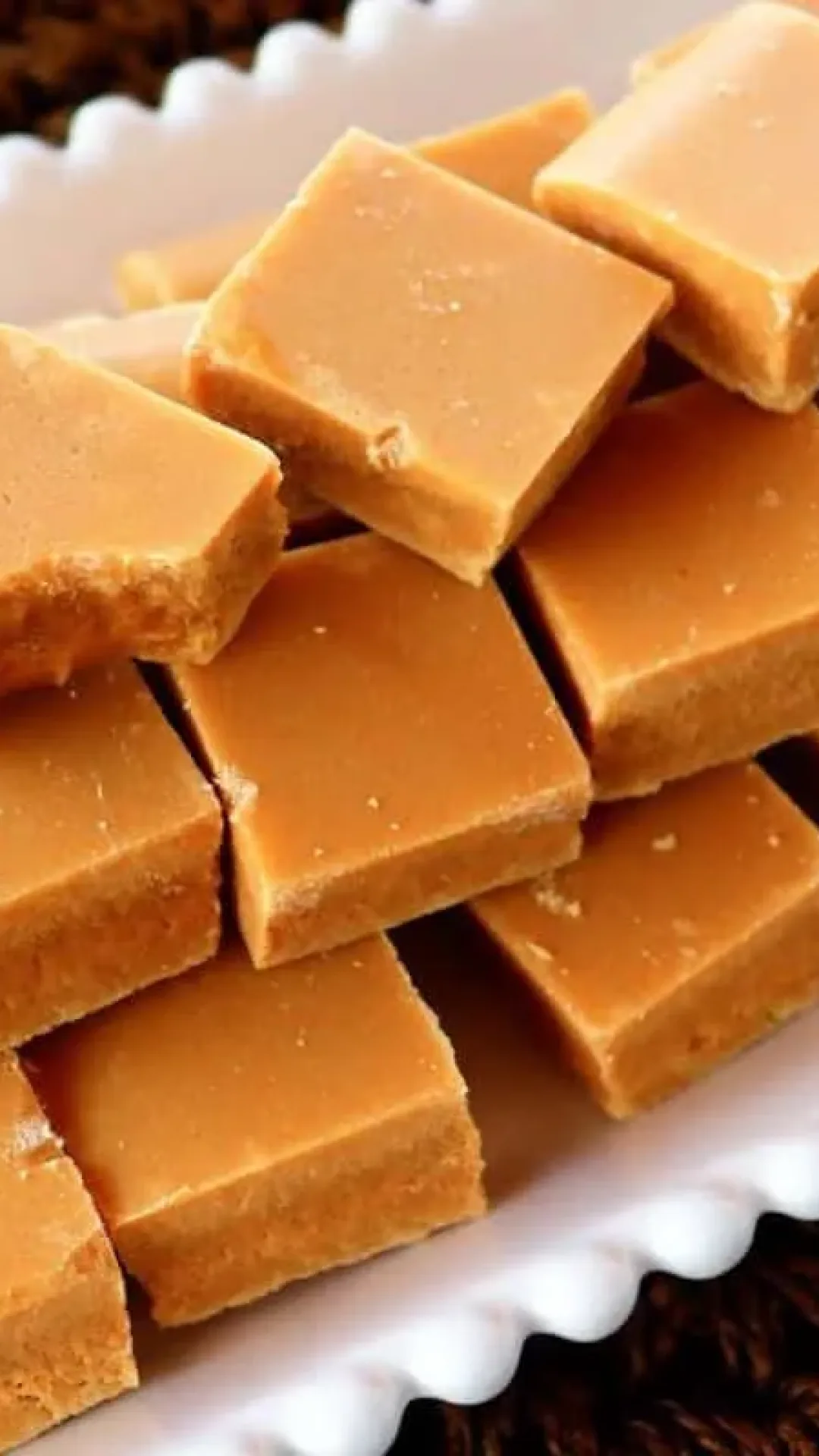 Doce de leite de corte simples de preparar com poucos ingredientes e sabor marcante
