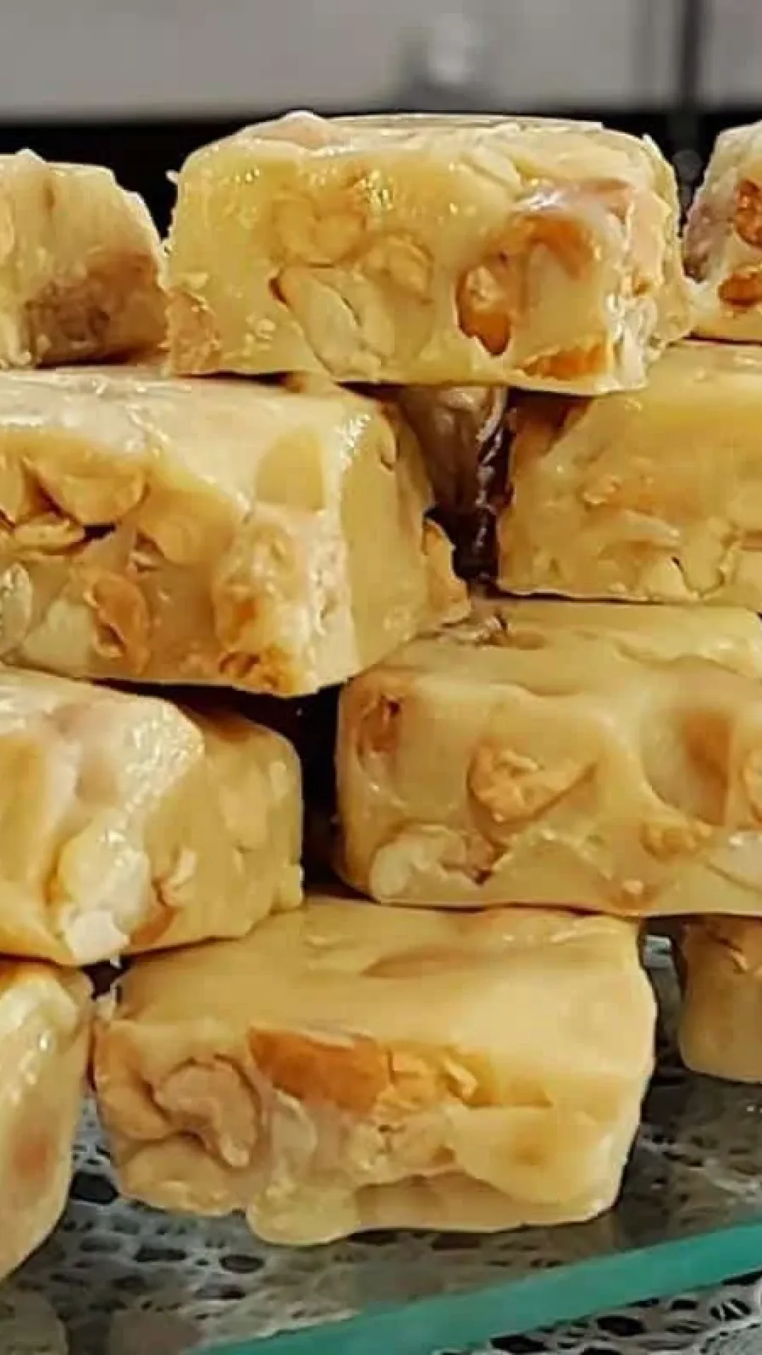 Docinho de amendoim com leite em pó delicioso e que não fica enjoativo