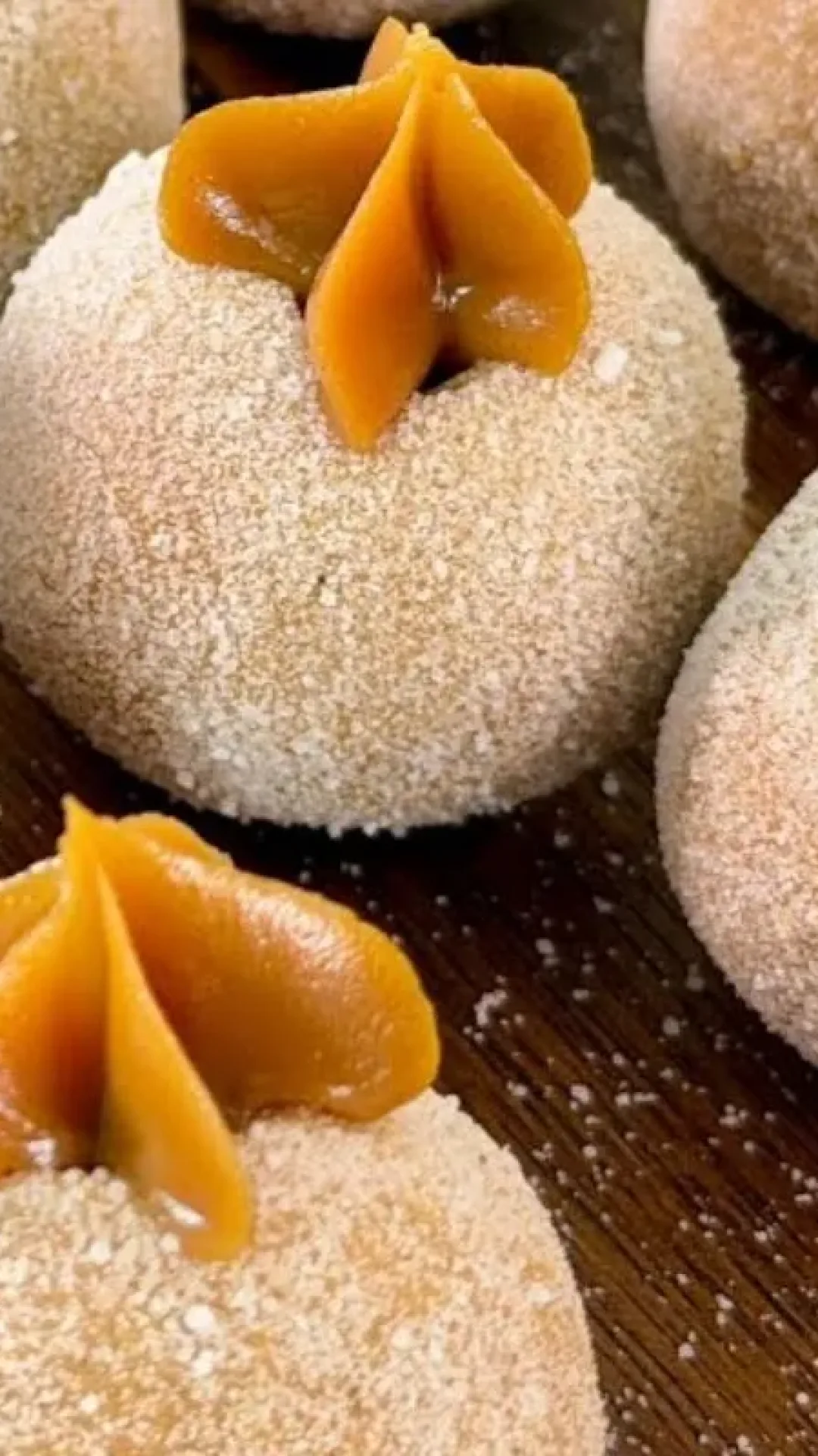 Docinho de churros que não vai ao fogo, feito com rapidez para servir em qualquer ocasião