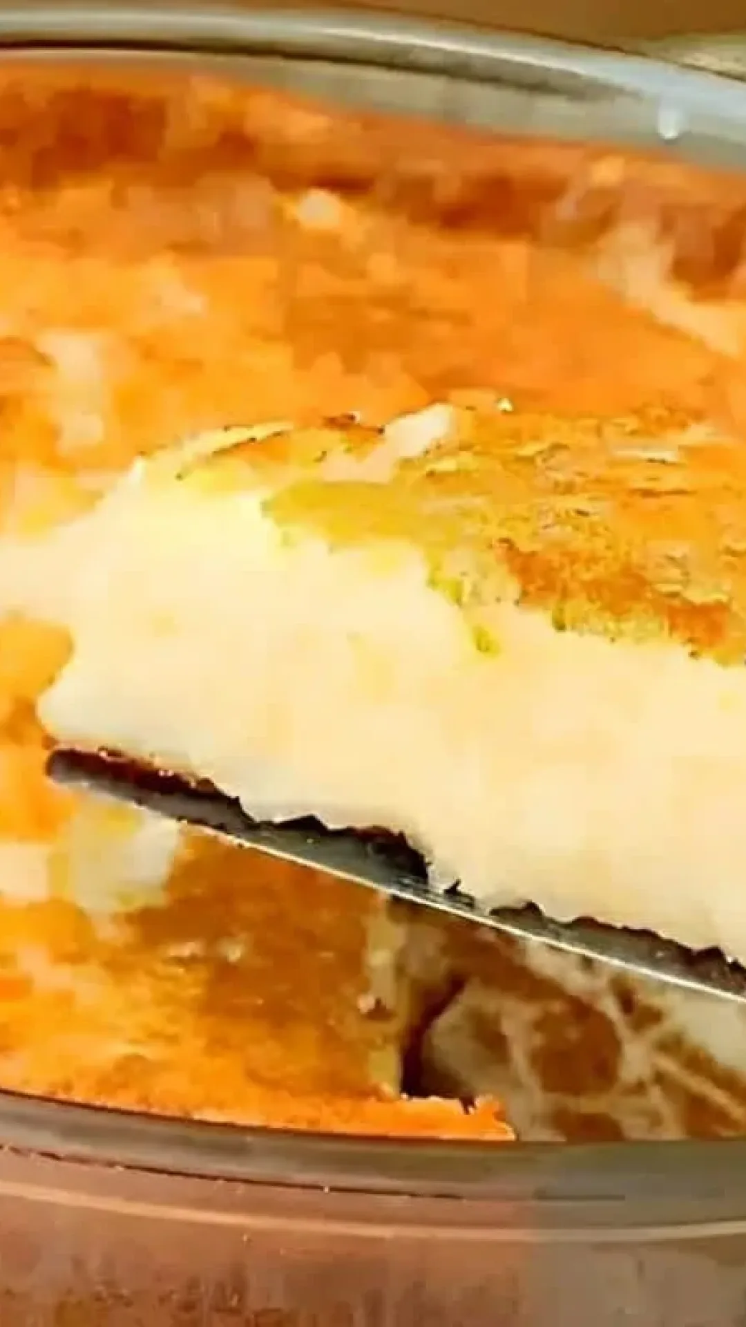 Docinho do céu de liquidificador fácil e rápido é só bater os ingredientes e levar pra assar
