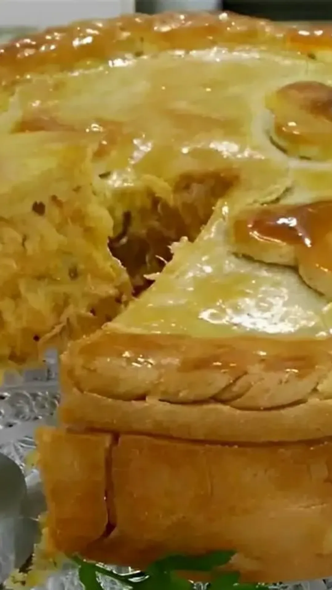 Empadão de massa podre que derrete na boca muito fácil de preparar e delicioso