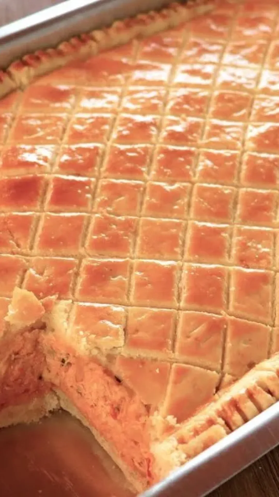 Empadão tamanho família delicioso com massa perfeita ideal para o fim de semana