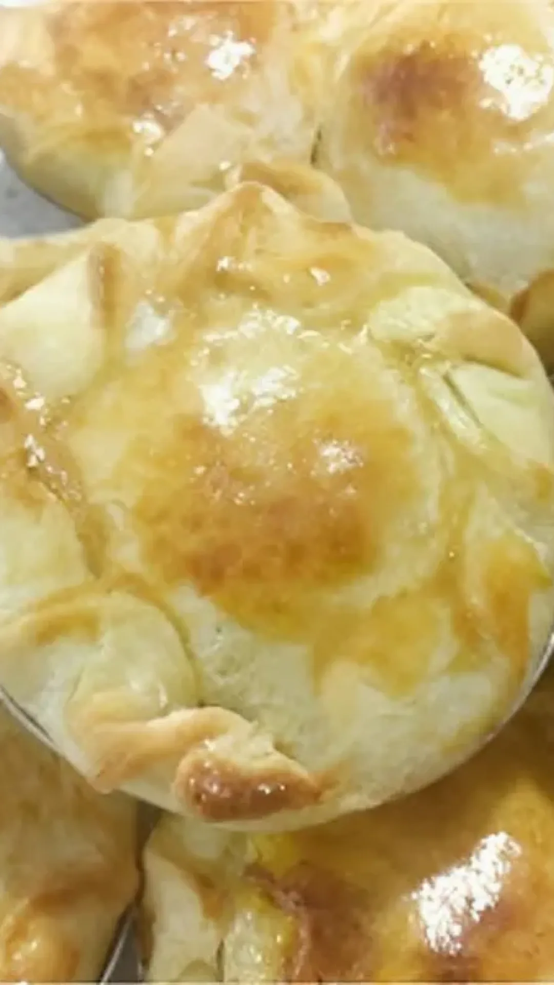 Empadinha de frango que desmancha na boca com massa de 3 ingredientes para fazer e vender