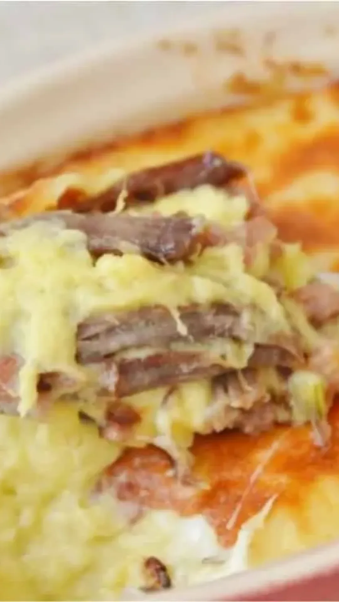 Escondidinho de carne seca com mandioca, o prato perfeito para um jantar especial