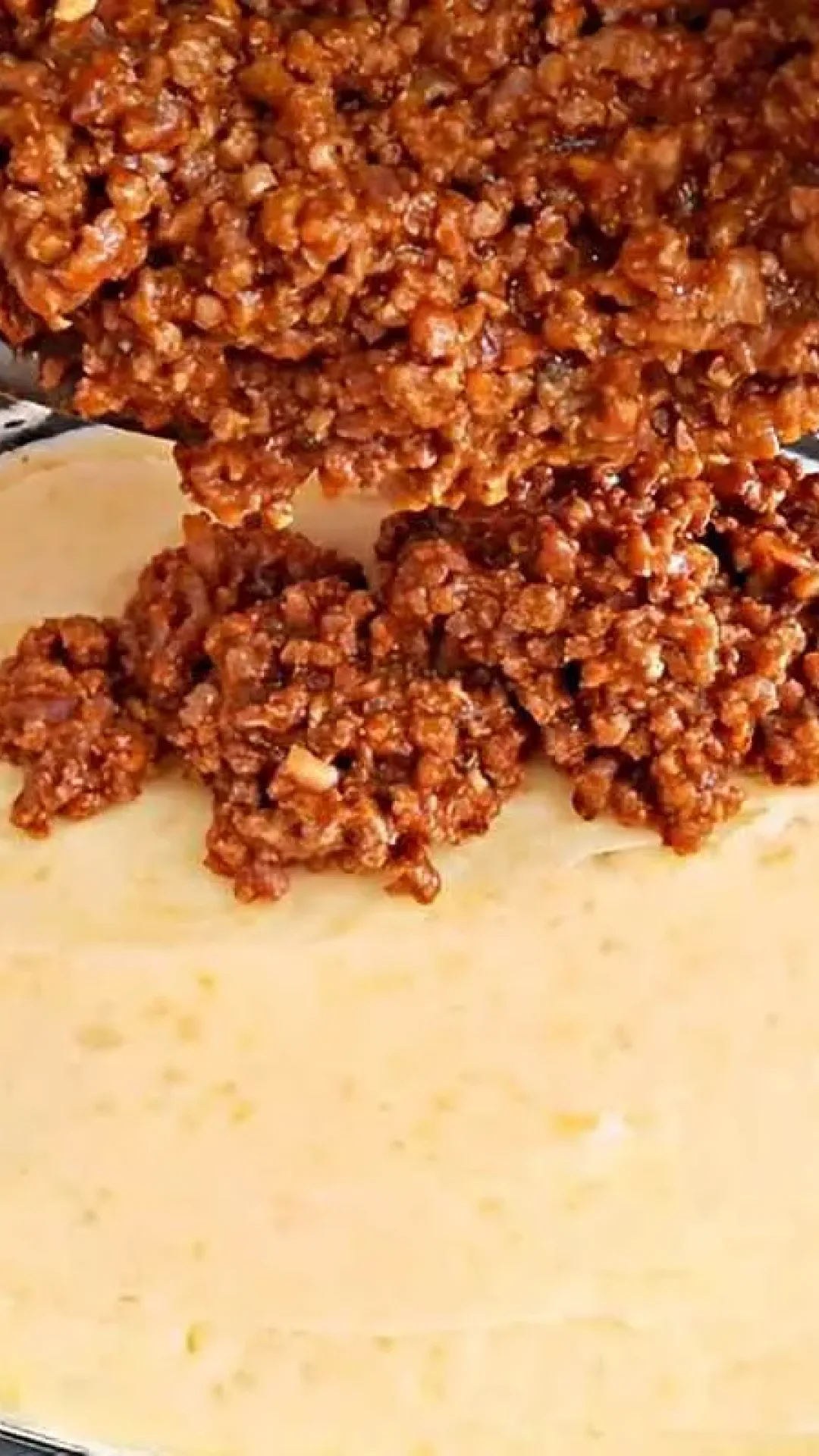 Essa receita de carne moída gratinada é fácil de fazer e vai surpreender toda a família