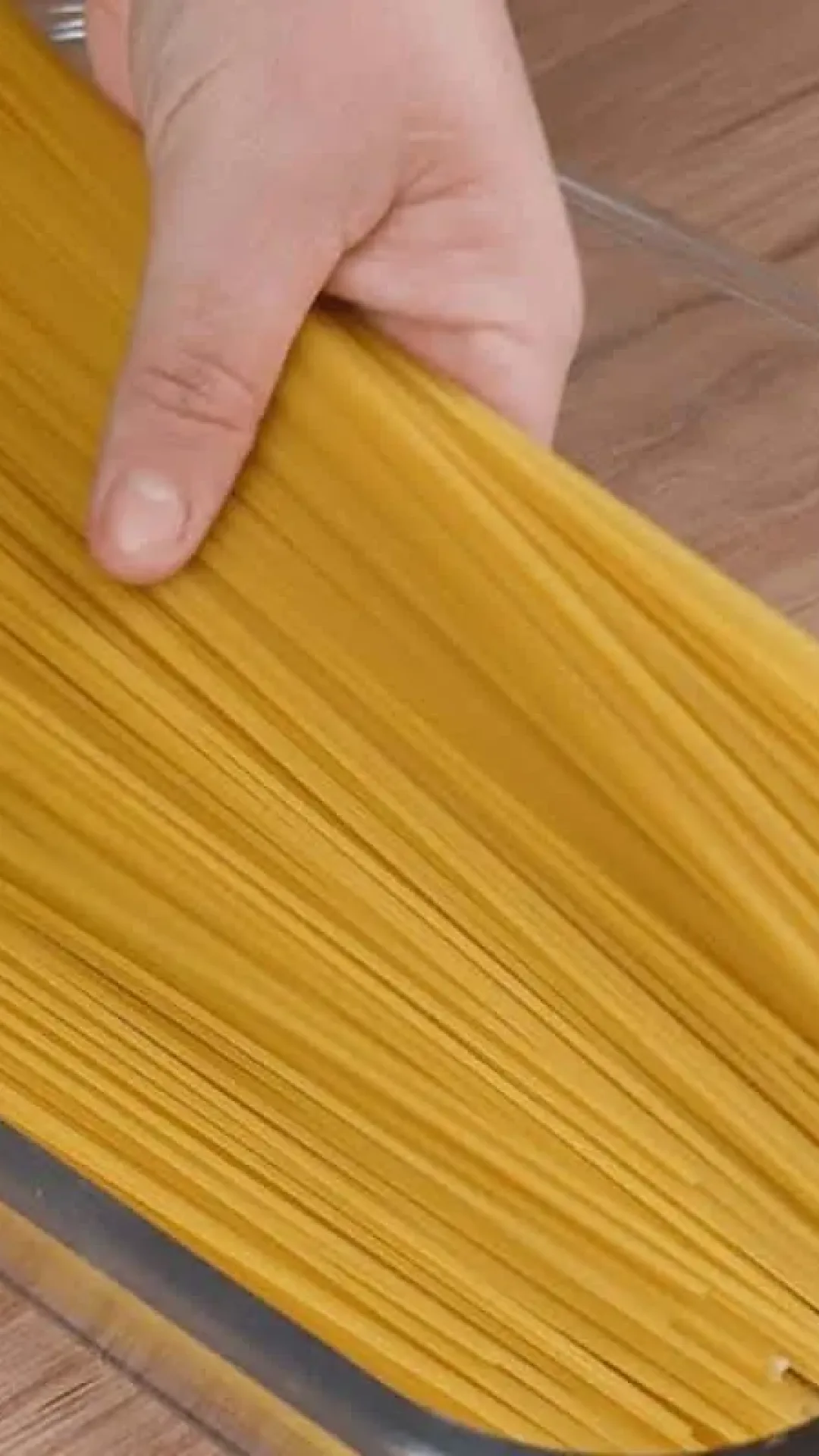 Esse jeito de preparar espaguete vai conquistar você e sua família na hora do almoço