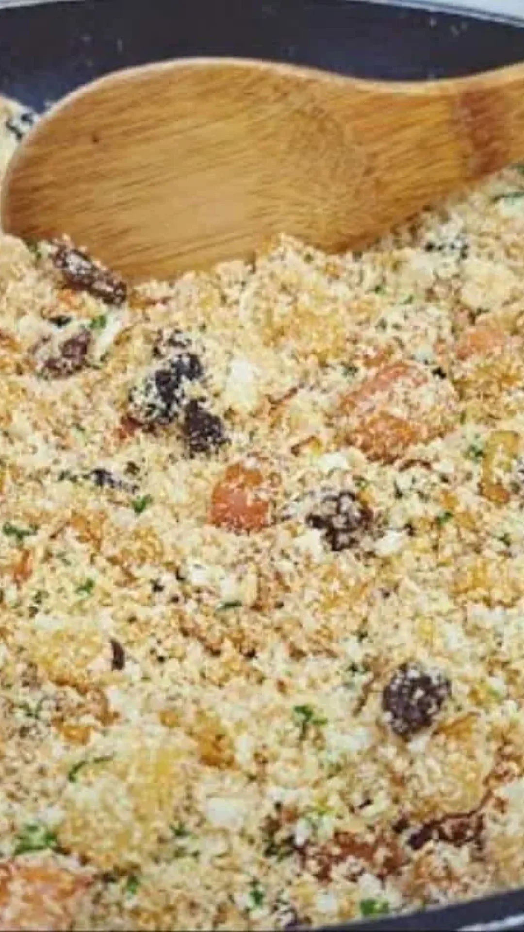 Farofa de abacaxi com bacon: não pode faltar no seu almoço em família do final de semana