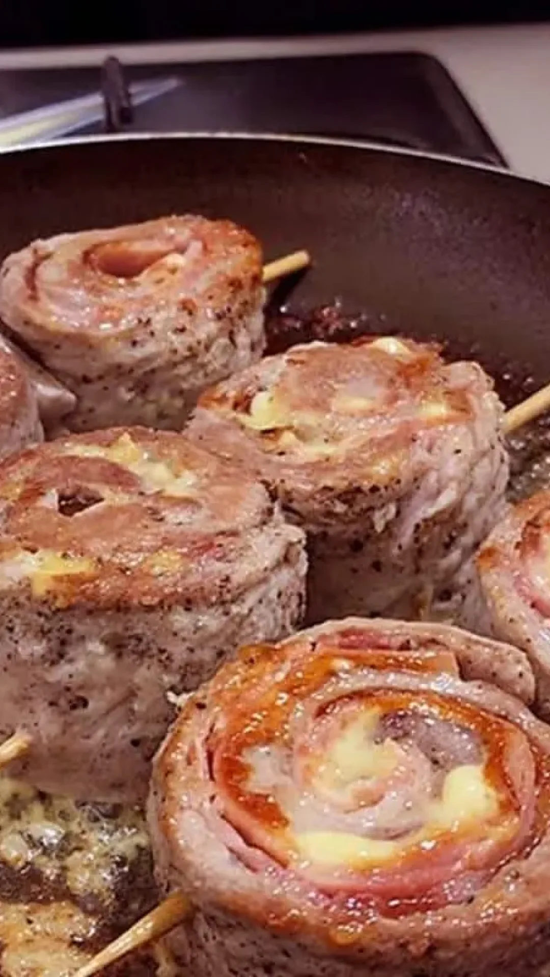 Filé suíno no espeto, uma novidade deliciosa que todo mundo vai adorar