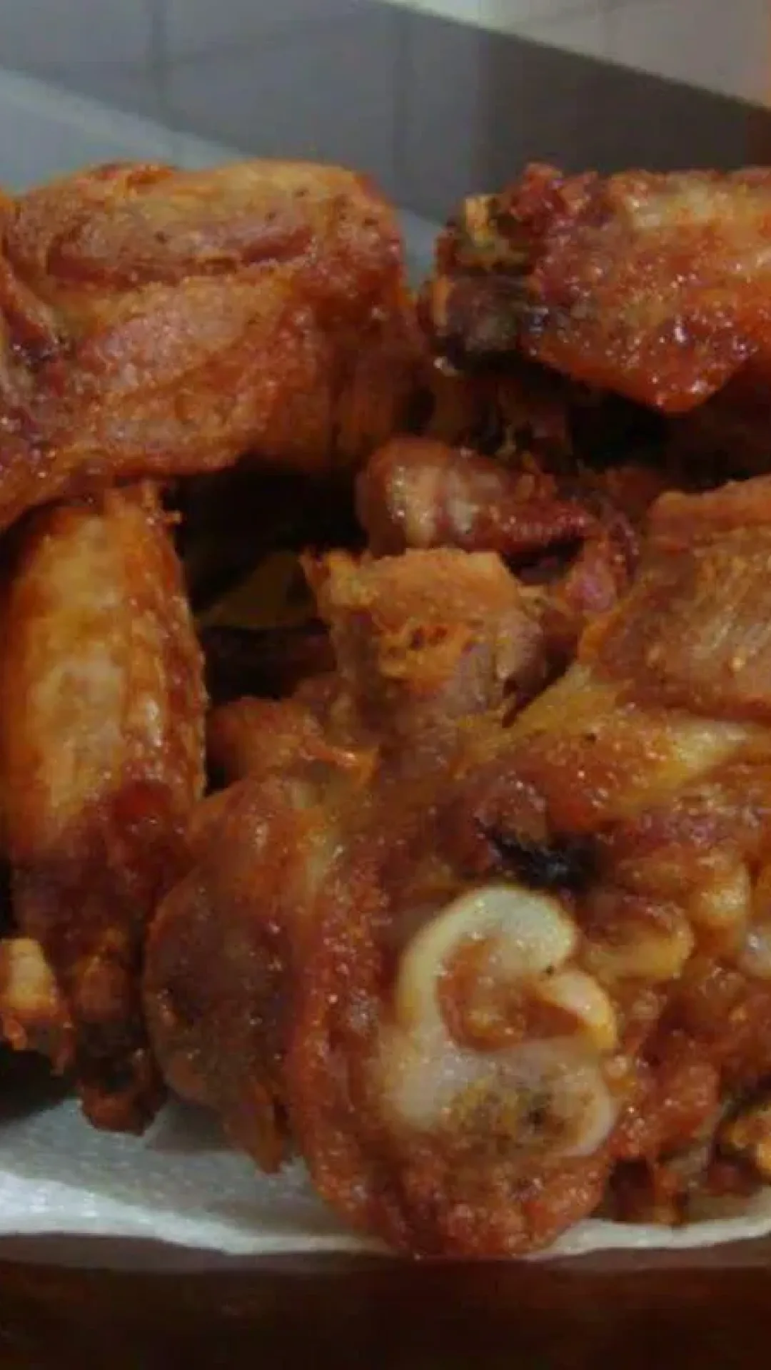 Frango a passarinho com um segredo de cozinheira para ficar crocante e sequinho
