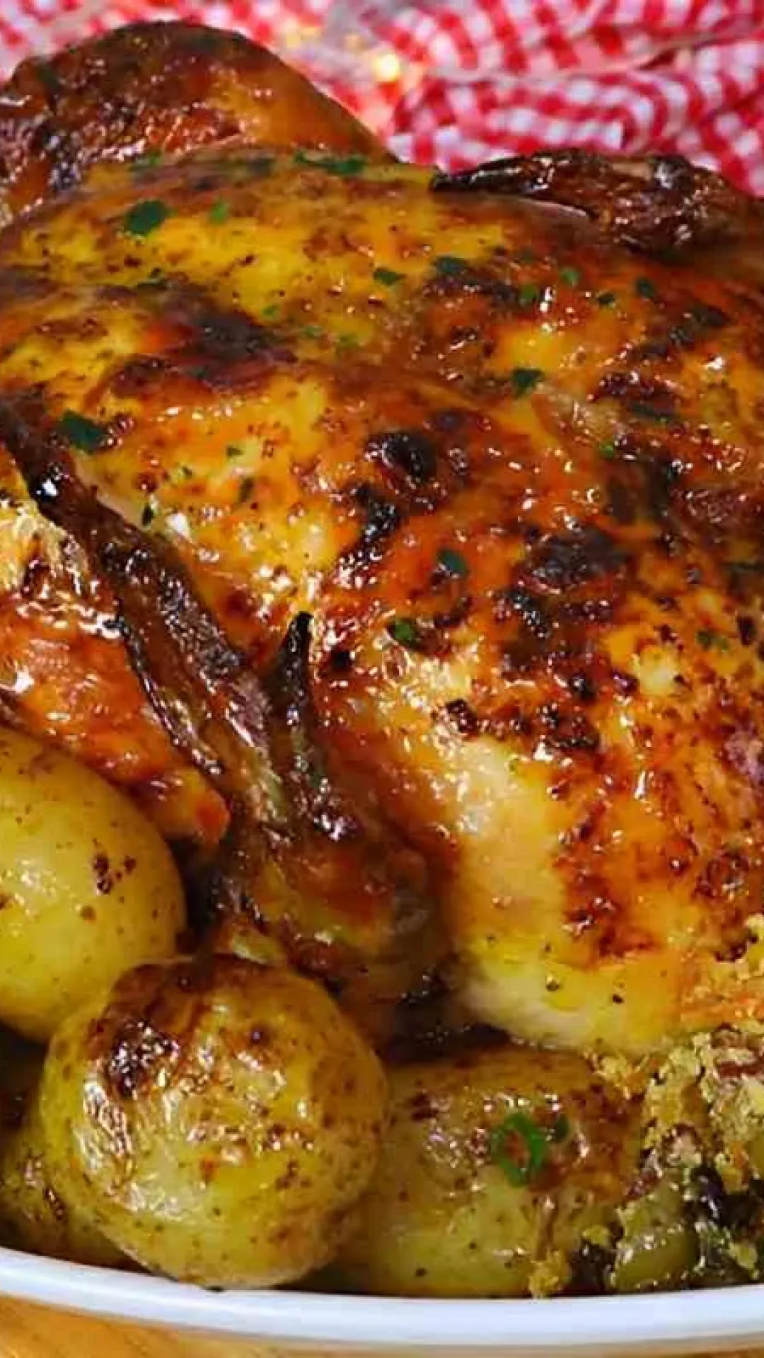 Frango assado fácil delicioso e douradinho perfeito para o almoço de domingo