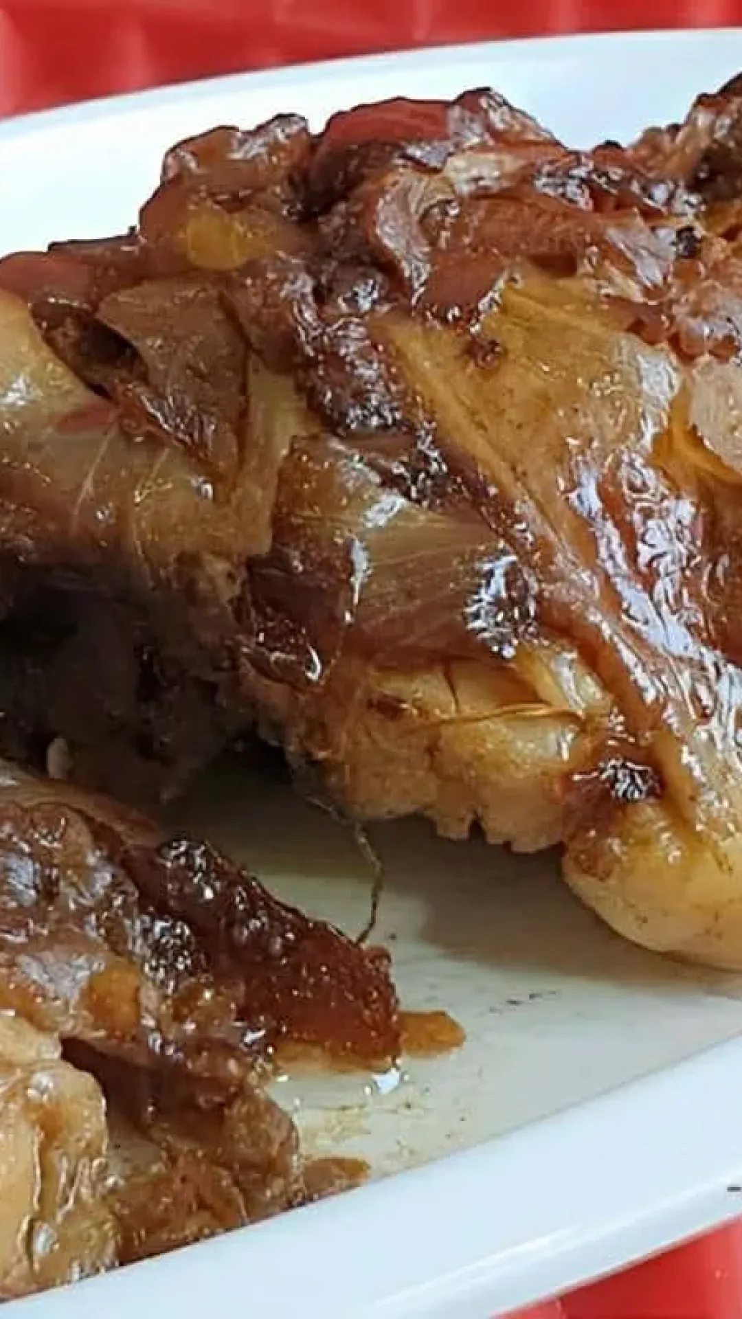 Frango assado na panela de pressão com cebola sem água ela cozinha no caldo da cebola