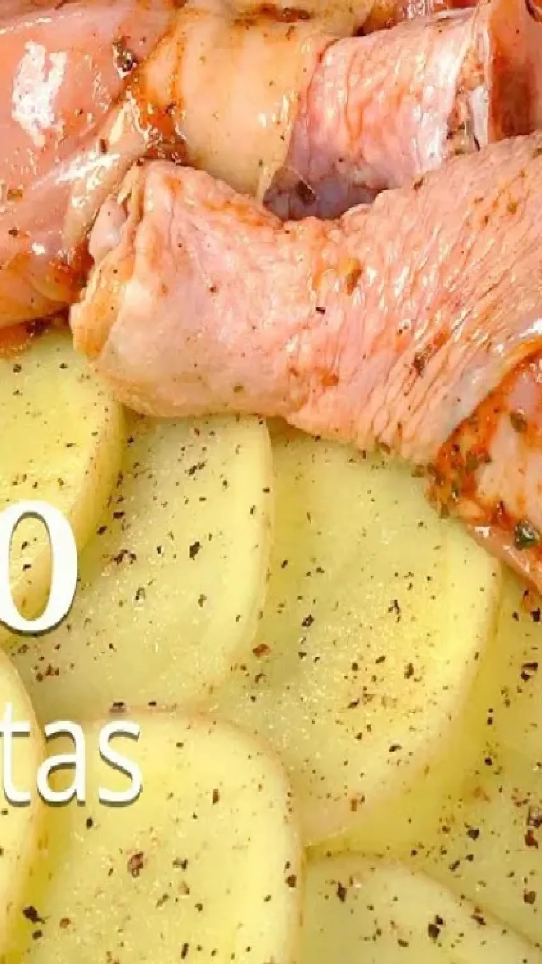 Frango com batatas no forno: veja como deixar crocante por fora e suculento por dentro