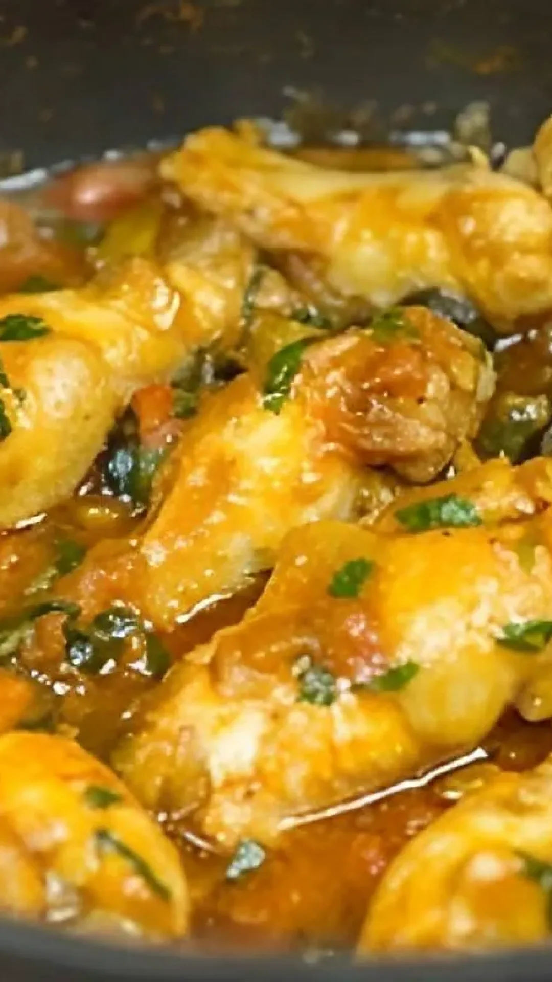 Frango de panela suculento e saboroso uma opção de mistura econômica para o dia a dia