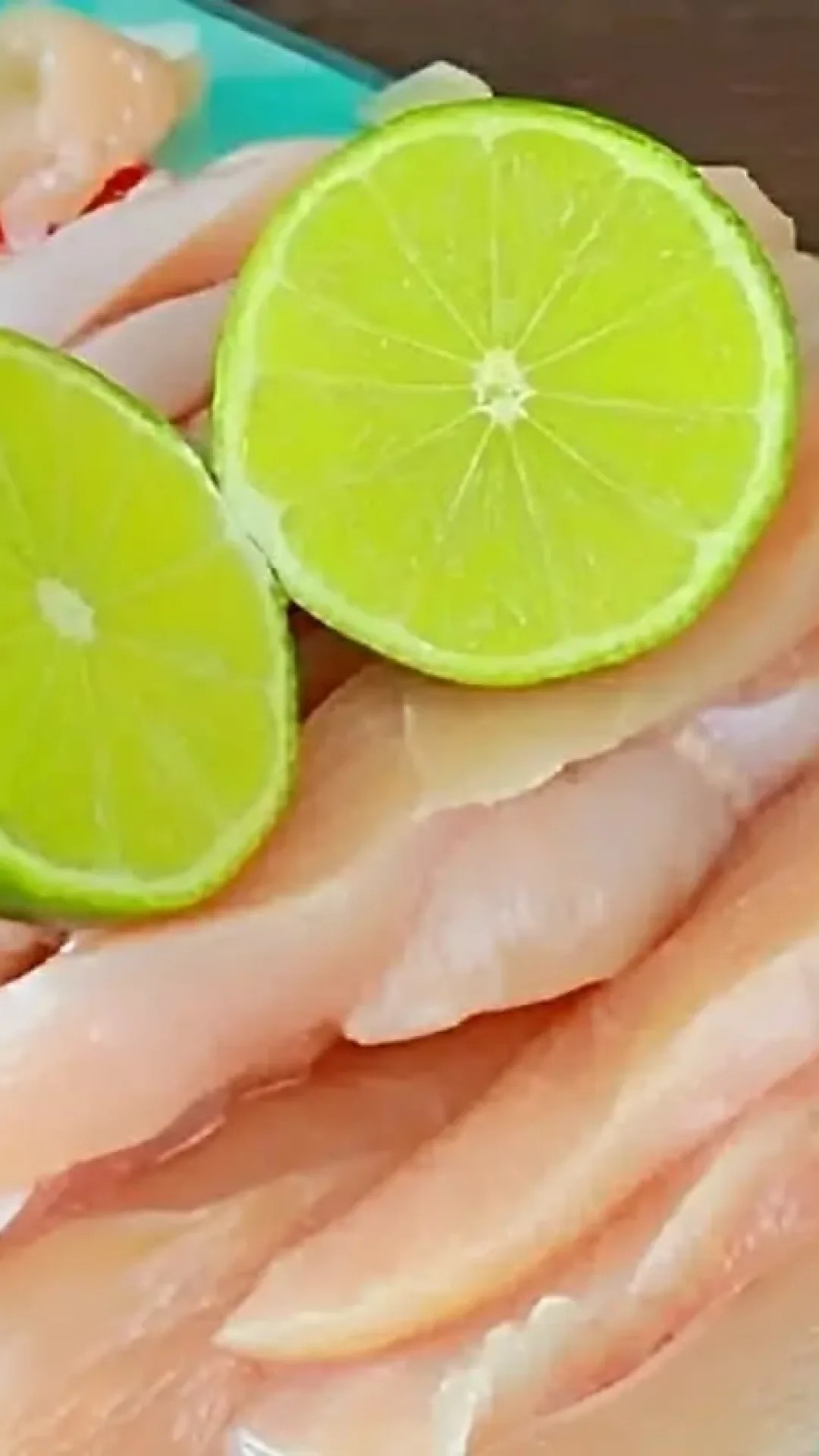 Frango frito com molho de laranja delicioso fácil de fazer e perfeito para o almoço ou jantar