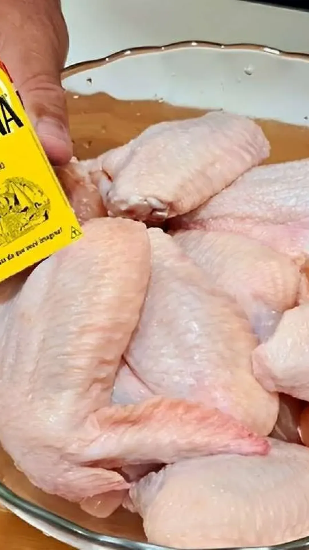 Frango frito empanado perfeito para o almoço do dia a dia
