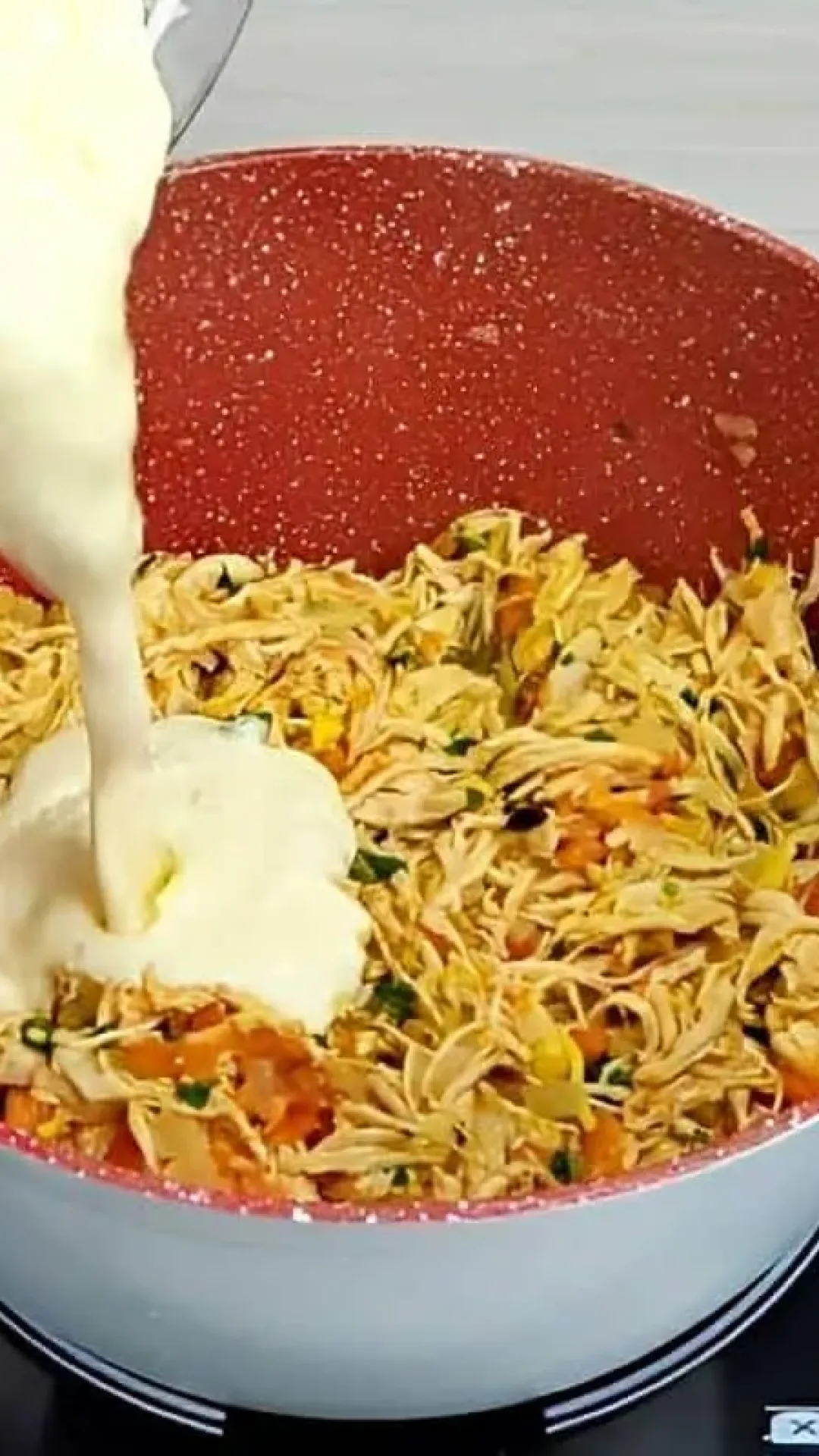 Fricassé de frango rápido e delicioso o prato perfeito para qualquer dia da semana