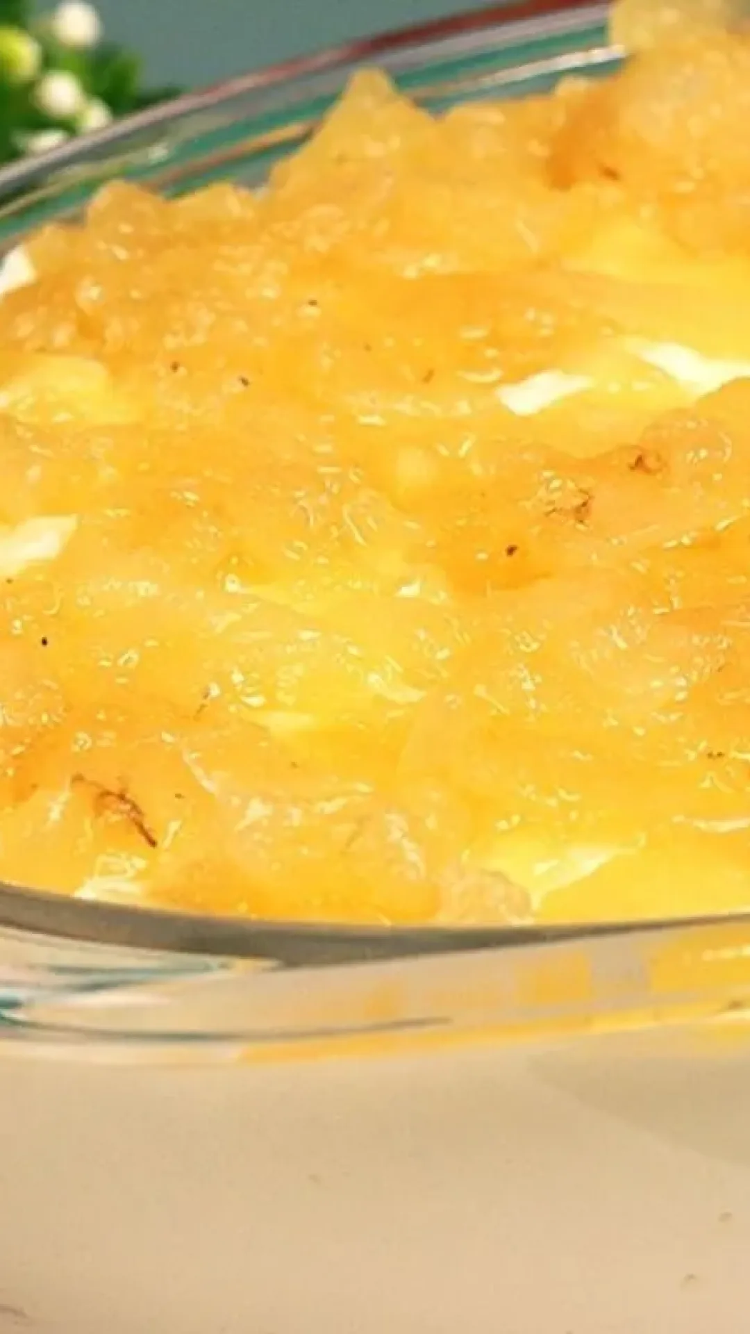 Geladão de abacaxi cremoso feito sem gelatina com facilidade, que será um sucesso em sua casa