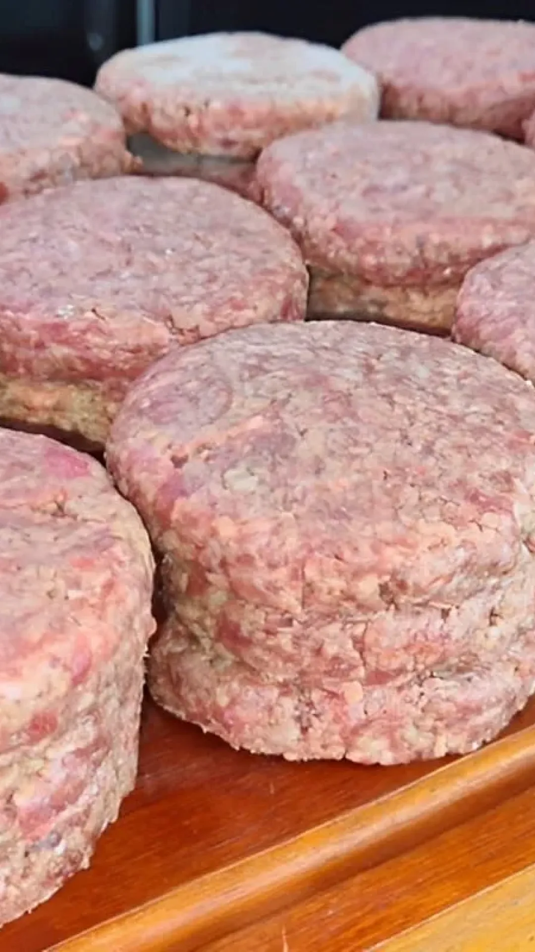 Hambúrguer artesanal caseiro receita que aprendi com dono de hamburgueria