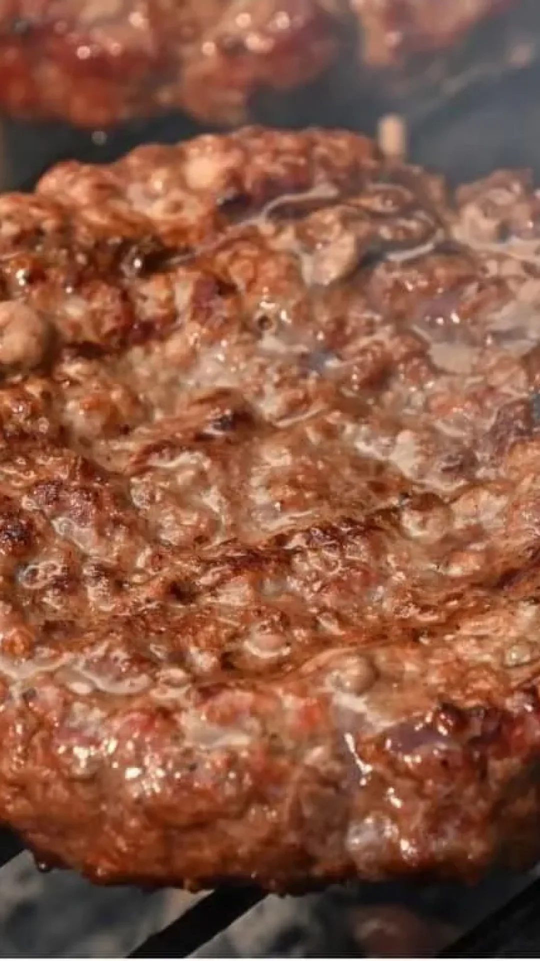 Hambúrguer simples, delicioso e econômico, perfeito para o cardápio do dia a dia
