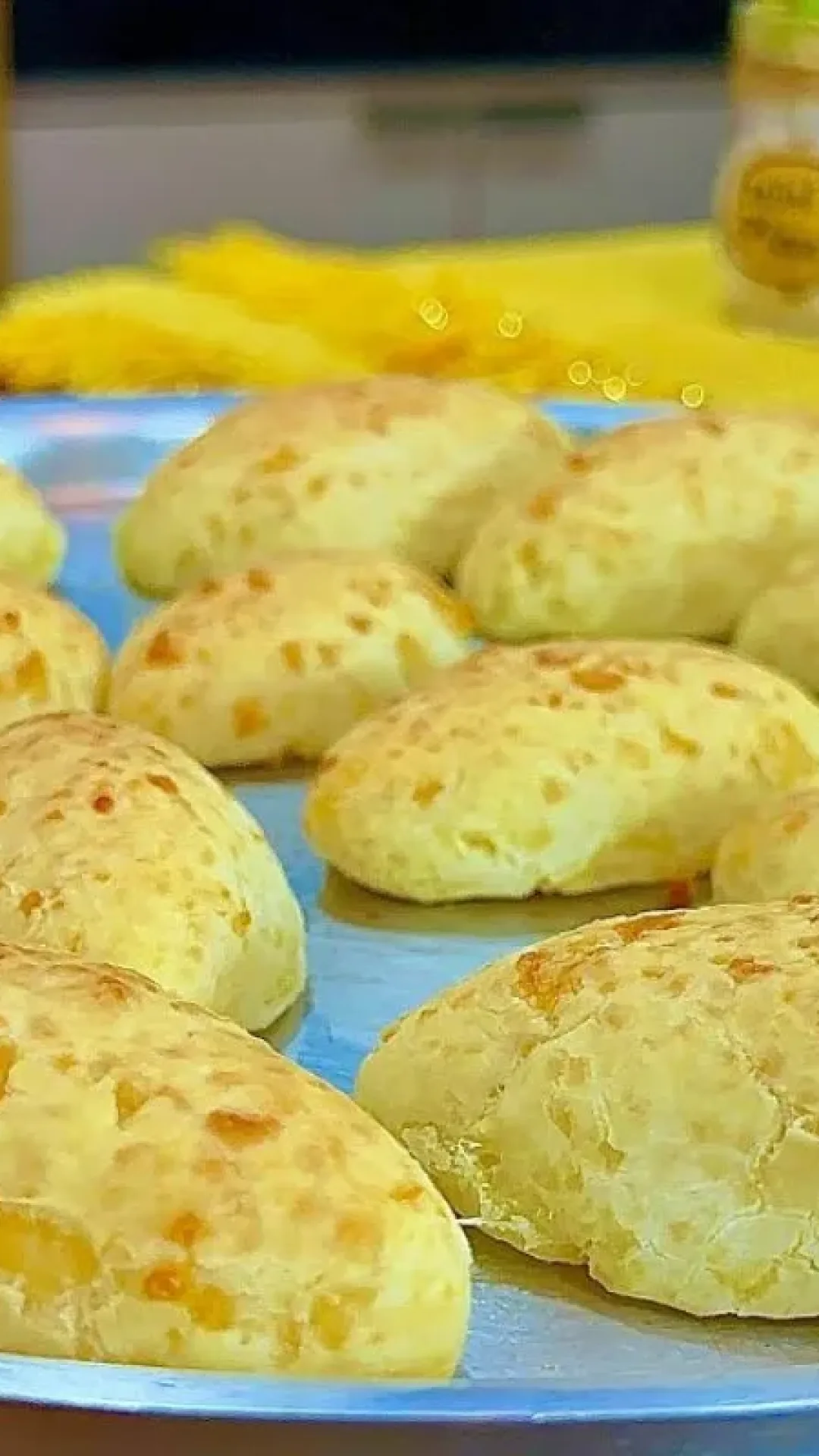 Hora do café da manhã: biscoito de polvilho doce delicioso e fácil de preparar
