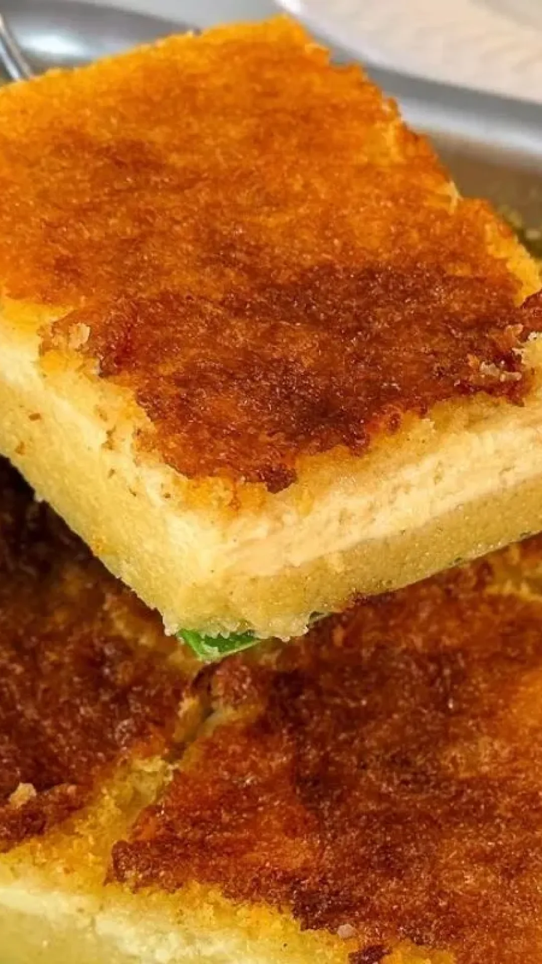 Hora do café: preparar esse bolo de fubá cremoso é melhor pedida para hoje