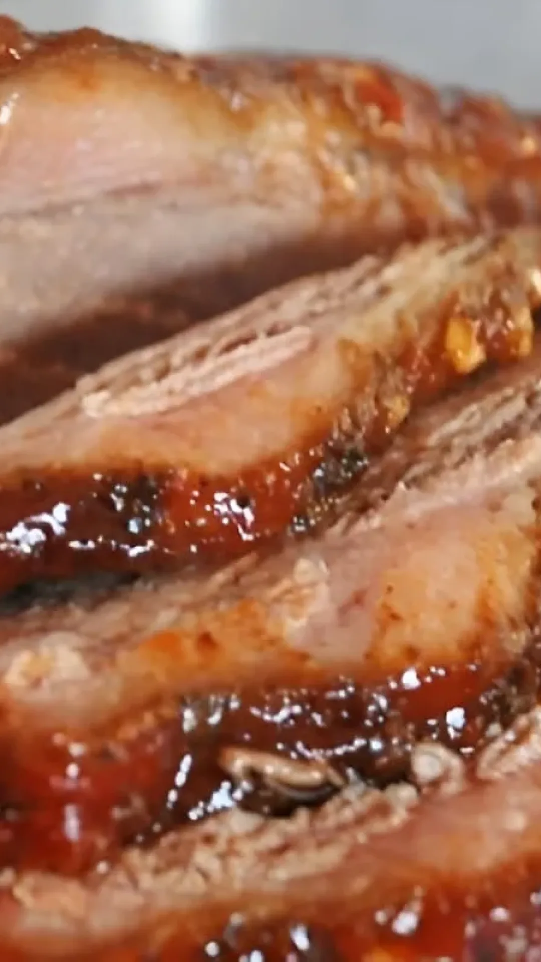 Lagarto na panela de pressão delicioso derrete na boca um prato perfeito para o almoço