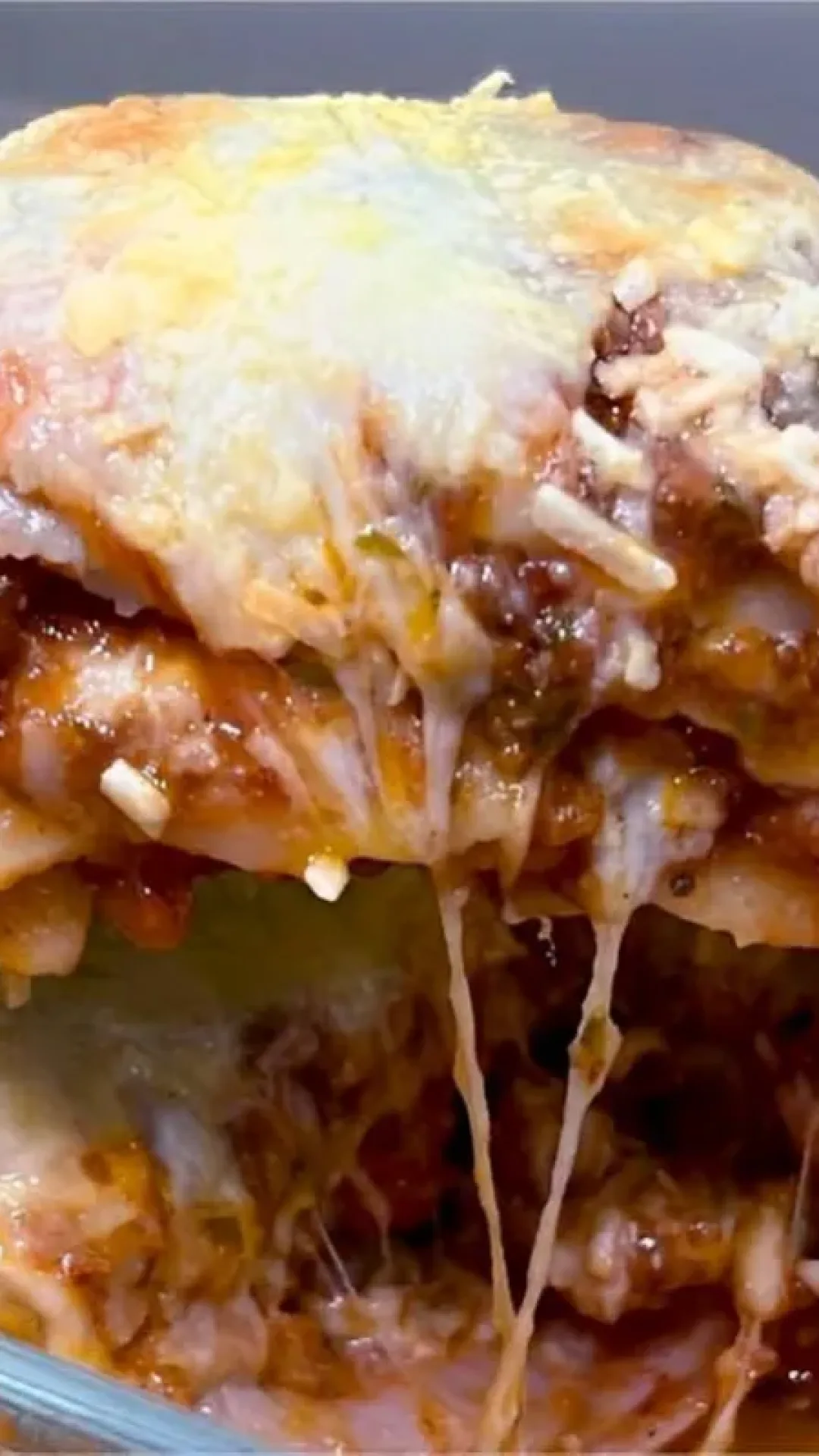 Lasanha à bolonhesa fácil e prática para o almoço ou jantar de toda a família