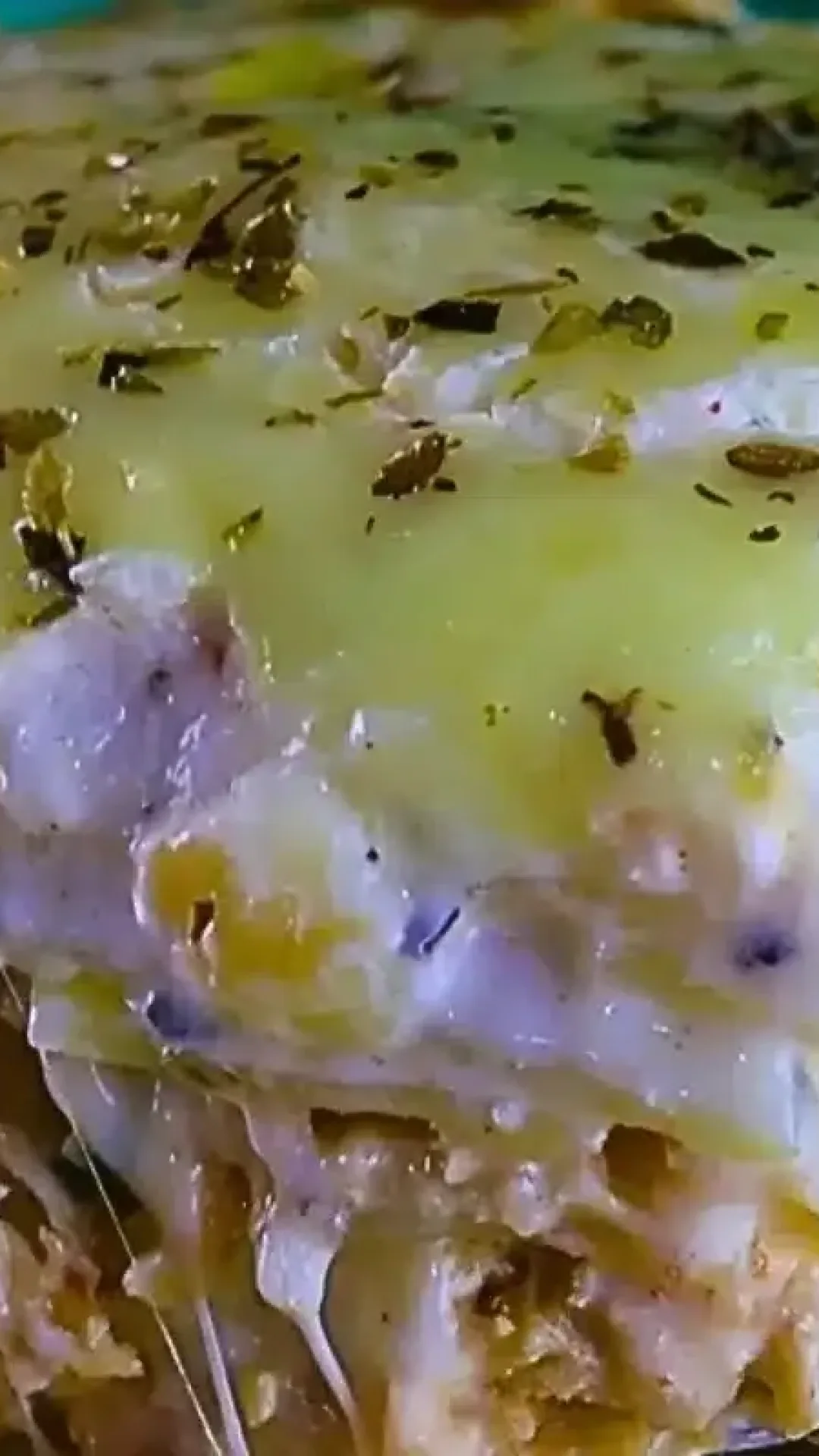 Lasanha de batata feita sem massa e com muito queijo, para inovar e receber muitos elogios