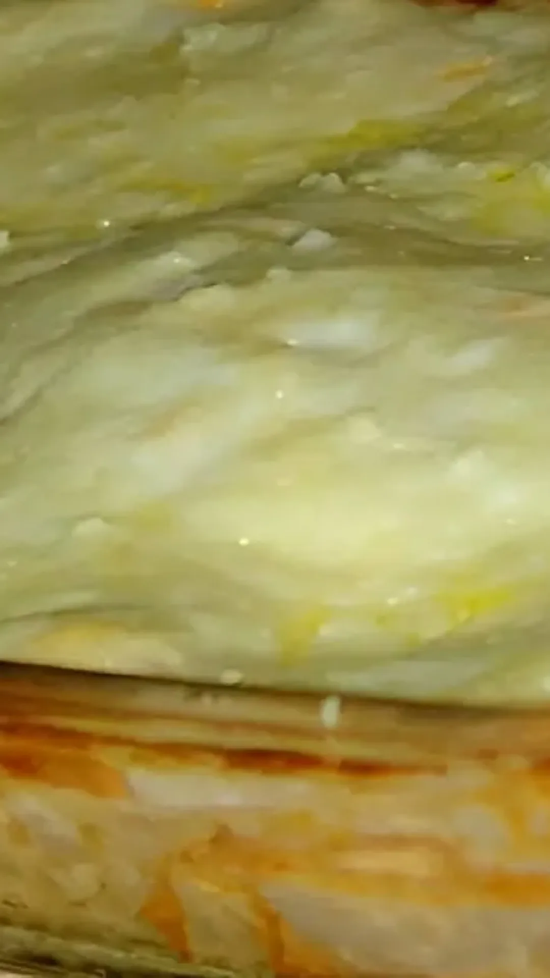 Lasanha de frango com molho branco um prato delicioso para fazer nesse domingo de páscoa