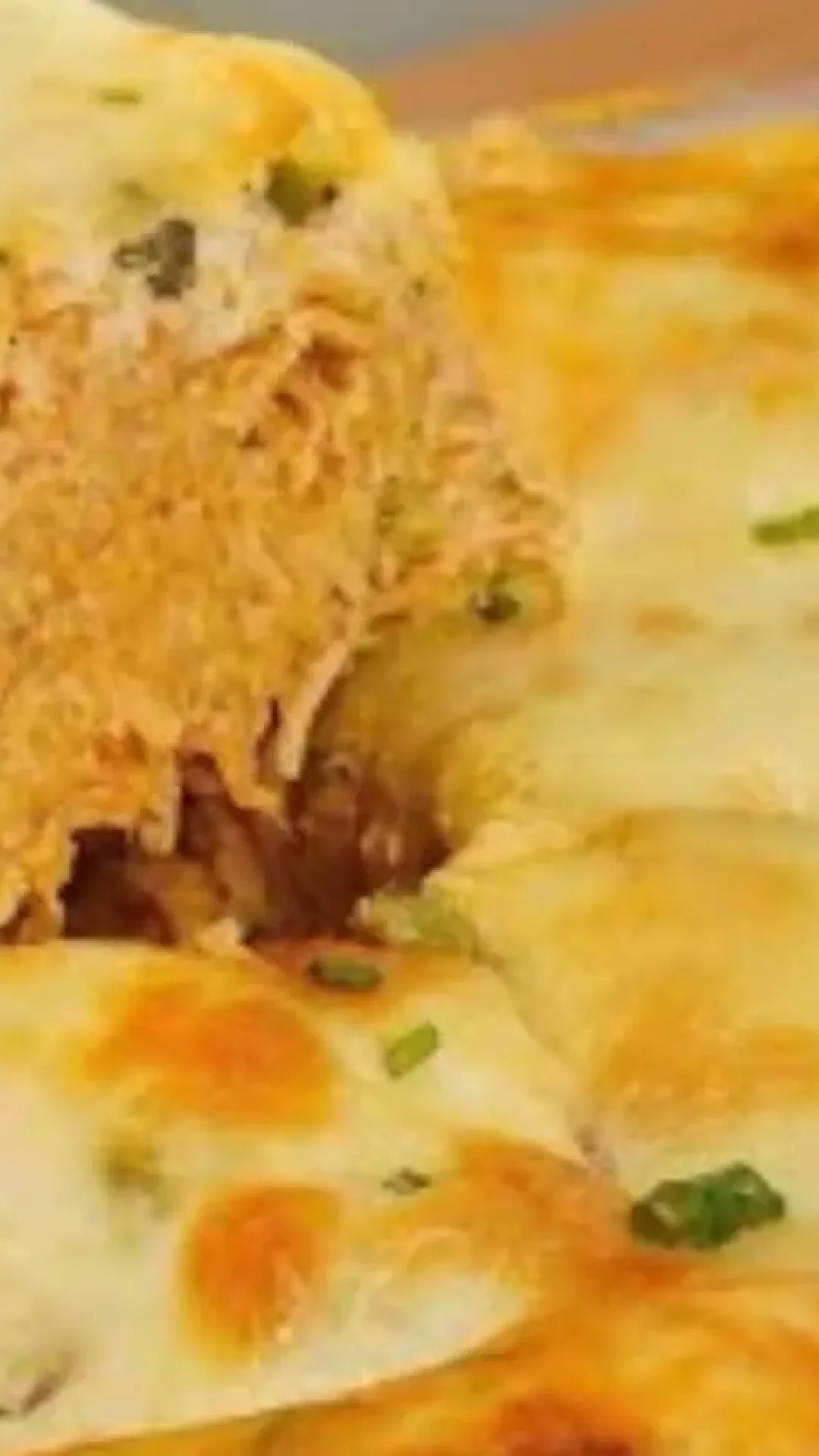 Lasanha de frango cremosa com um segredo especial no recheio, que é de dar água na boca