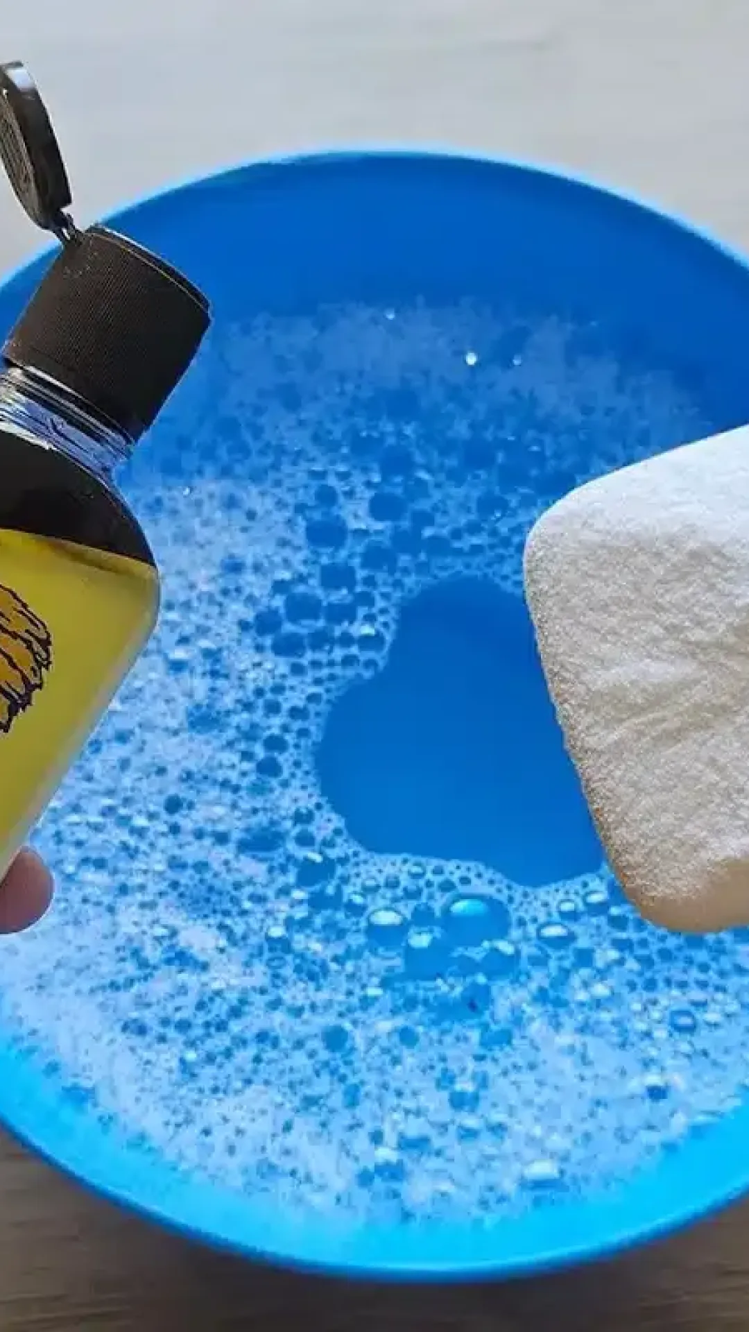Limpa pisos caseiro: com certeza esses ingredientes você já tem no armário
