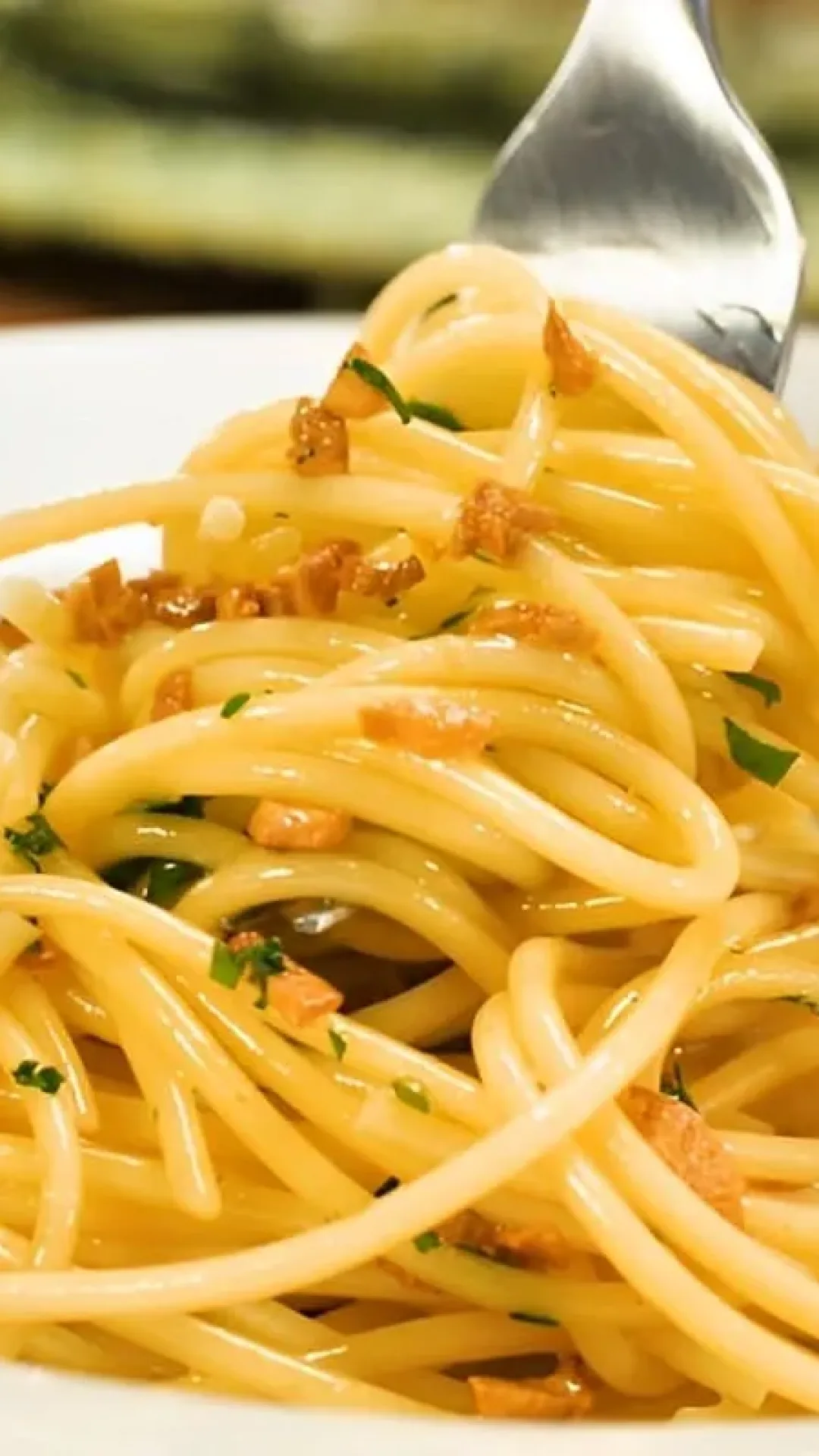 Macarrão ao alho e óleo tradicional receita que aprendi com chefe de cozinha italiano