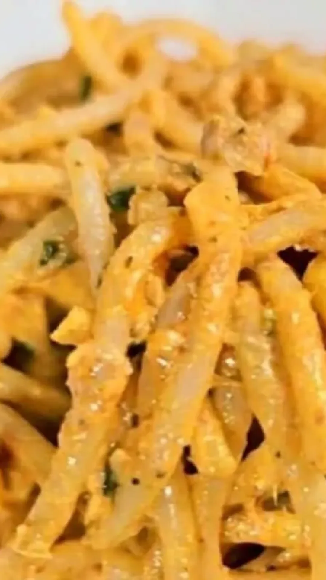Macarrão com sardinha delicioso com aquele molho bem temperado e gostinho de comida de mãe
