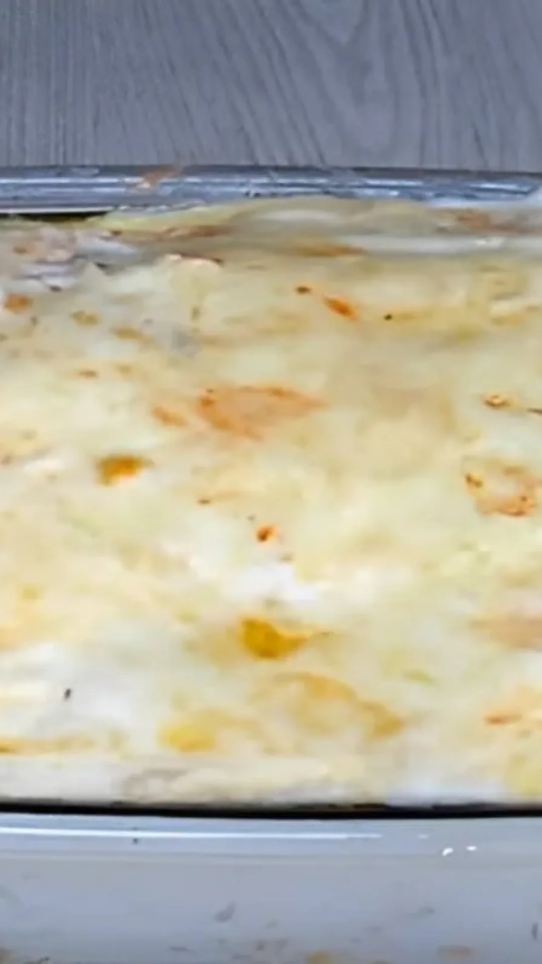 Macarrão de forno com frango e molho branco uma receita simples e de dar água na boca