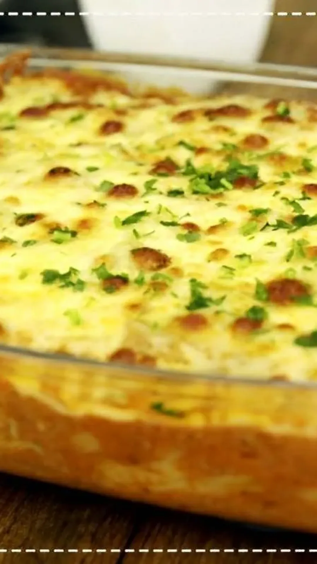 Macarrão de forno cremoso e fácil de fazer para o seu almoço ou jantar