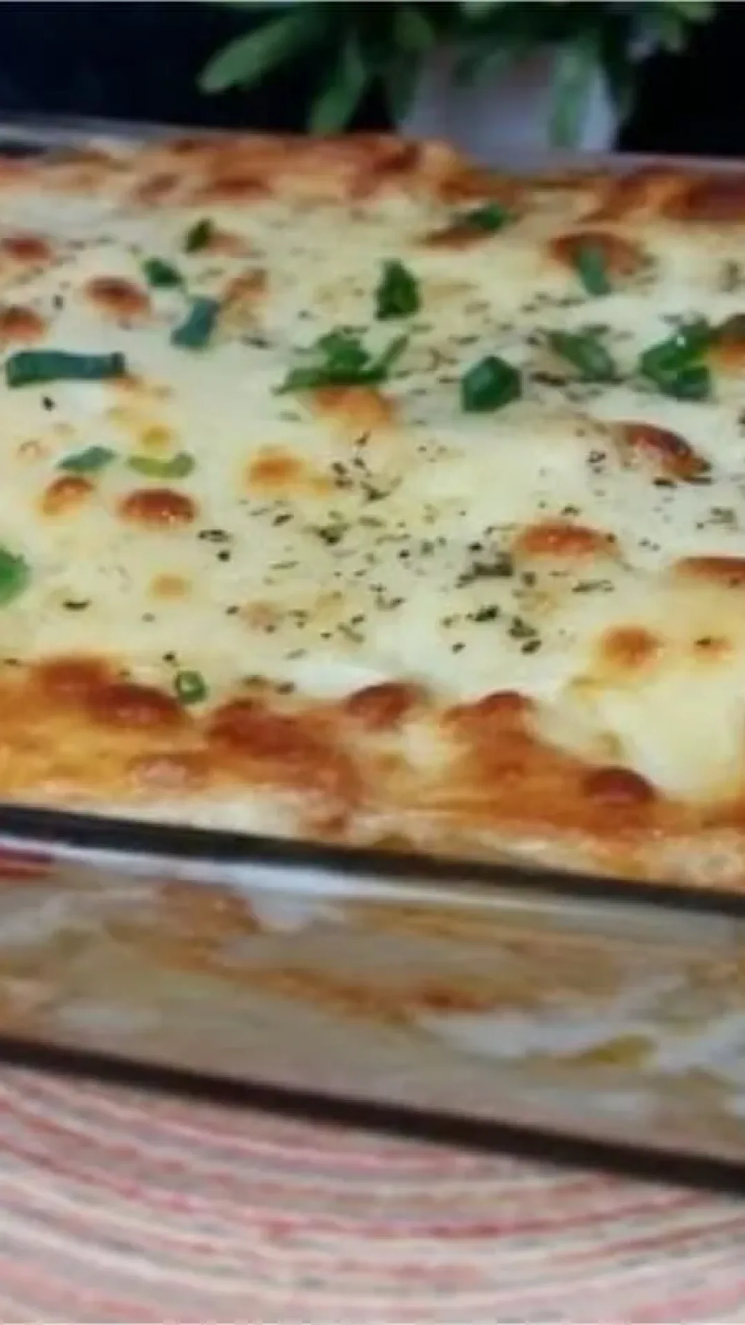 Macarrão de forno cremoso: tão fácil que dá para fazer em qualquer dia da semana