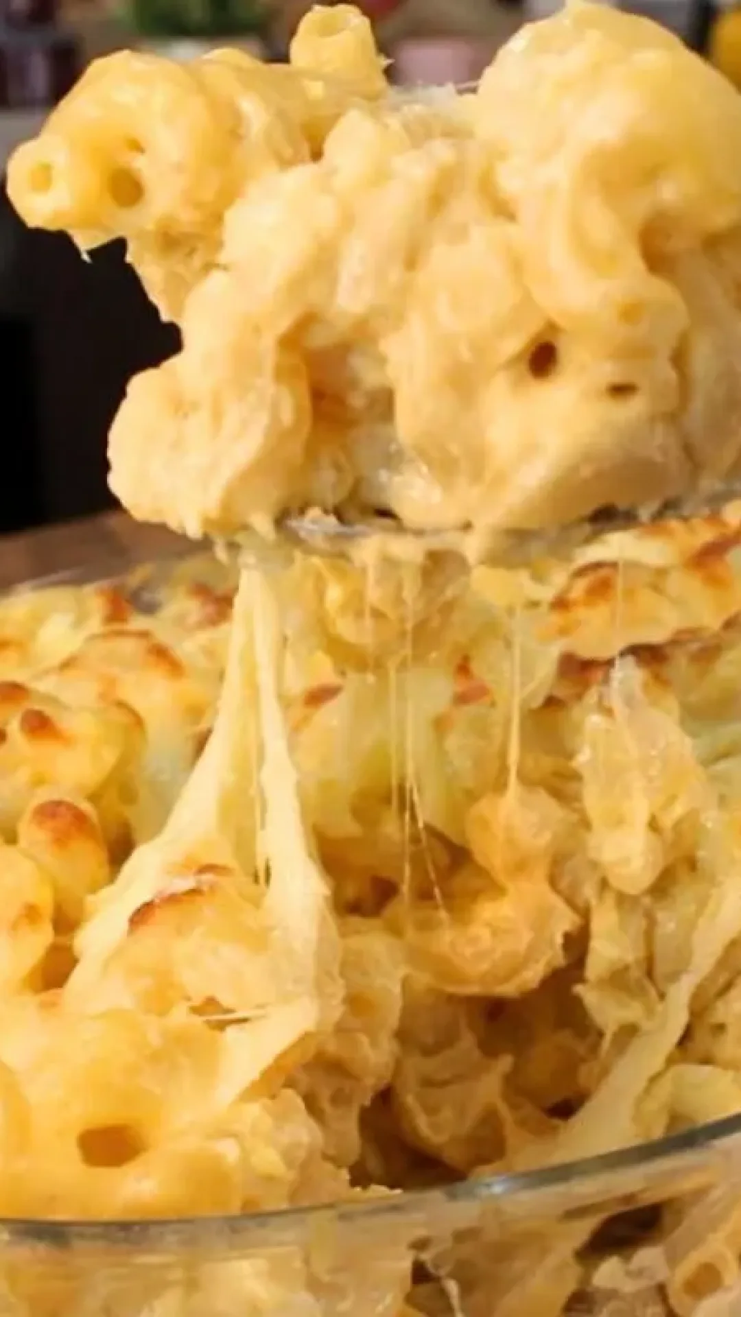 Macarrão Mac Cheese incrivelmente cremoso, um   prato saboroso e irresistível que a família ama