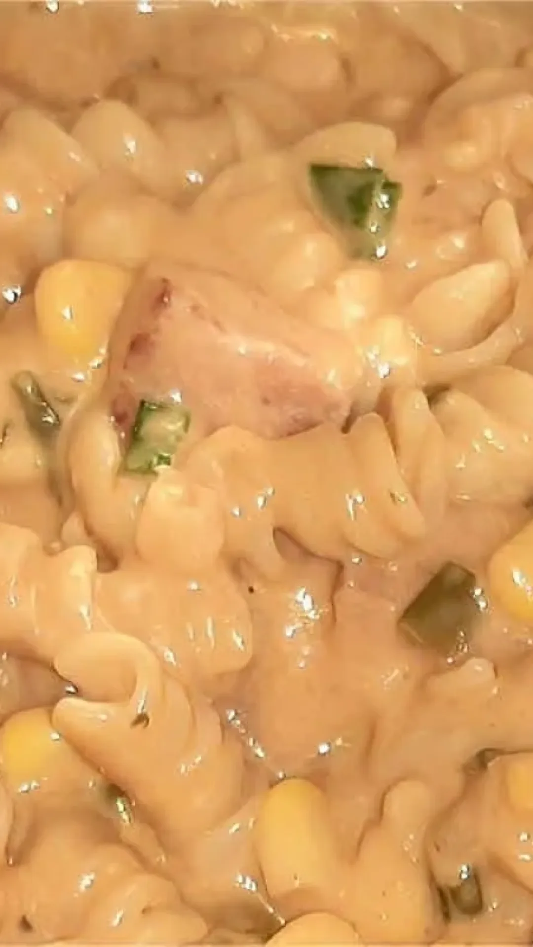 Macarrão na panela de pressão com calabresa muito rápido prático e delicioso