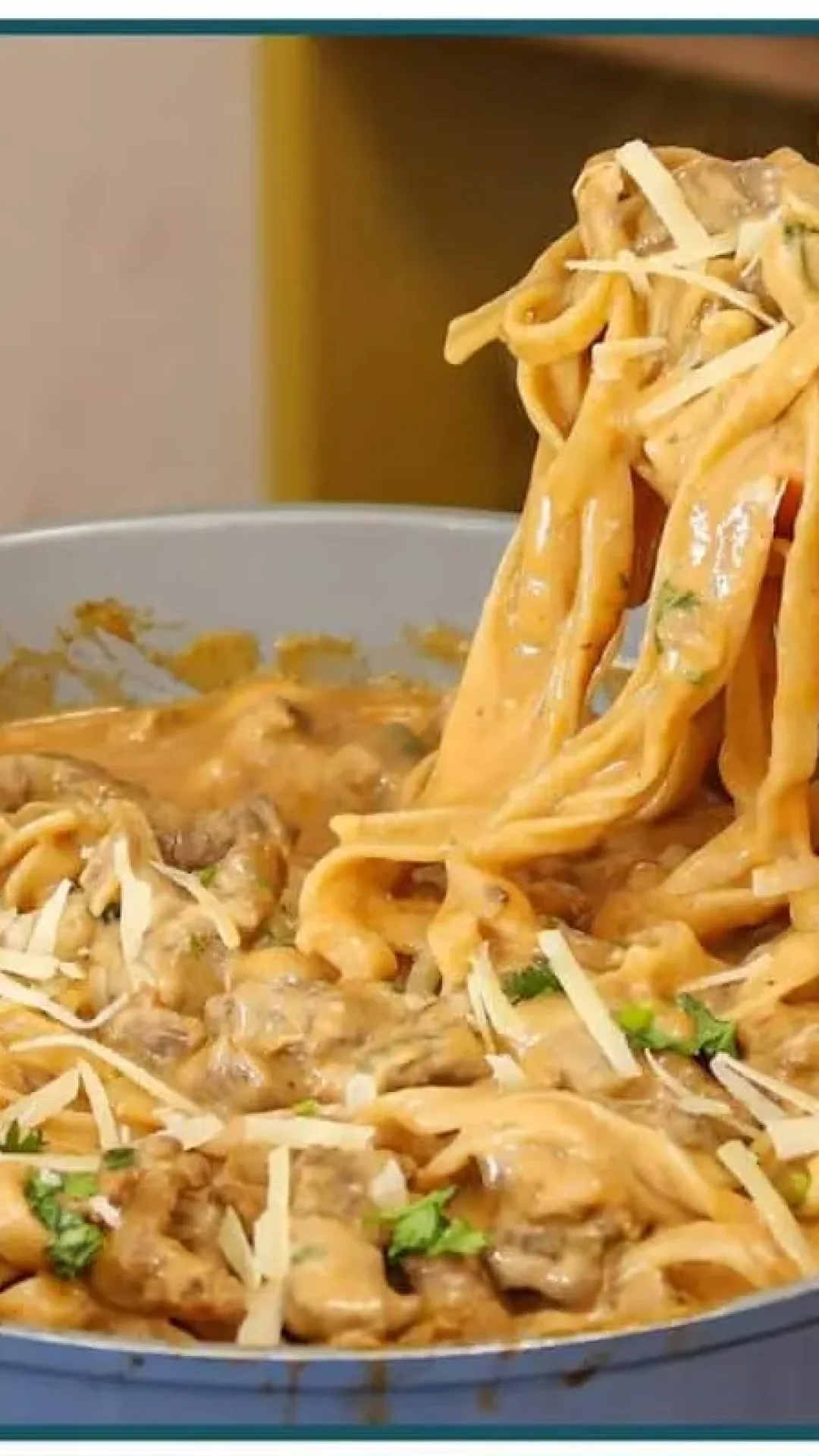 Macarronada com isca de carne: prato completo e fácil para o almoço do feriado
