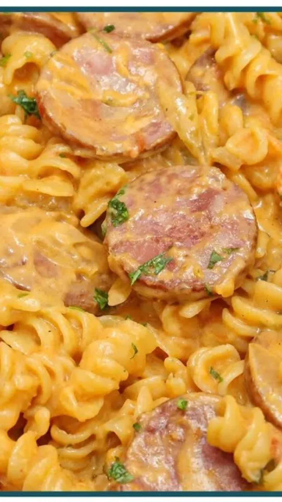 Macarronada de calabresa cremoso fácil e rápido: sempre faço nos dias mais corridos